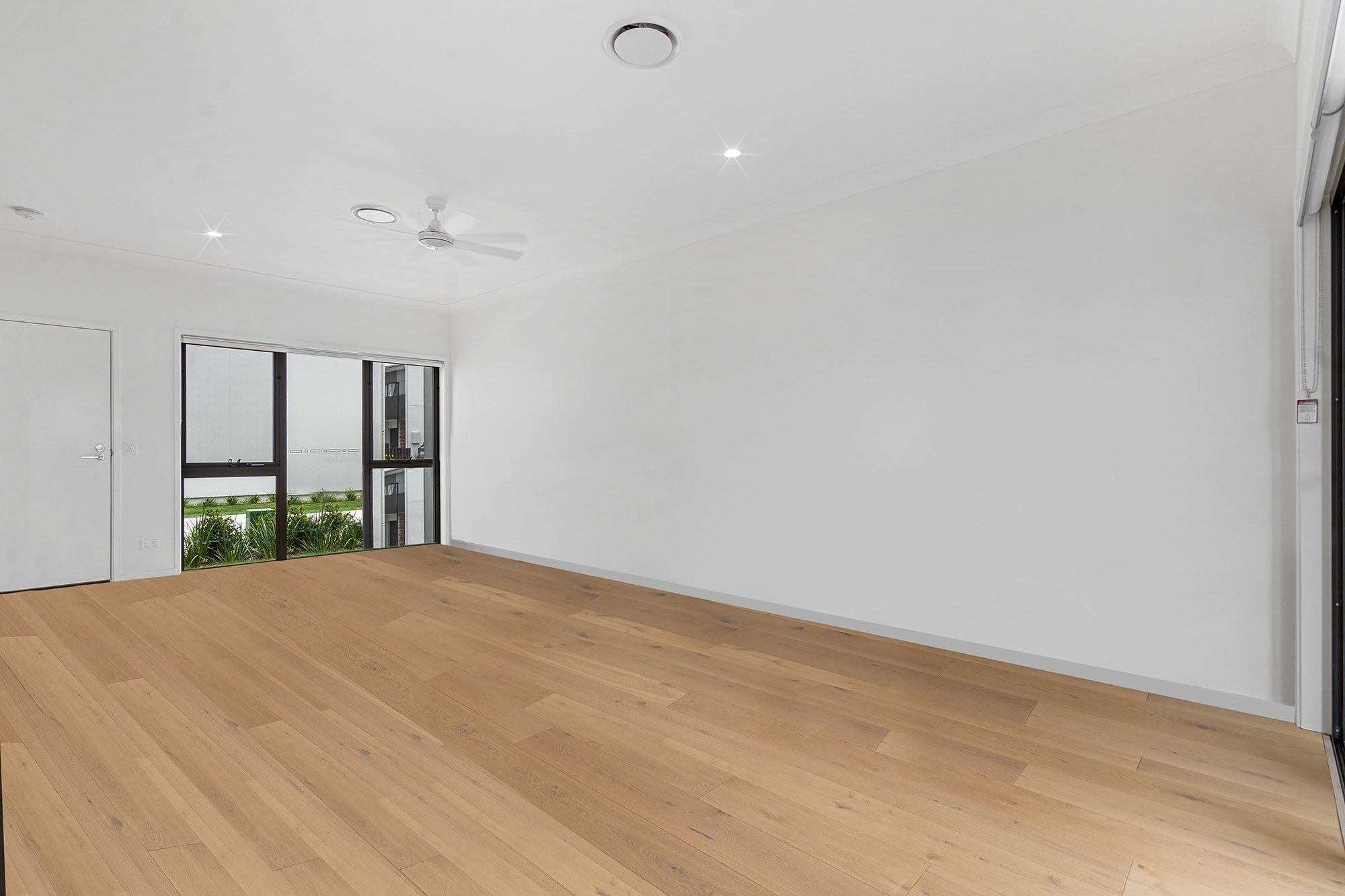 8/191-197 Marina Quays Boulevard, Hope Island, QLD 4212