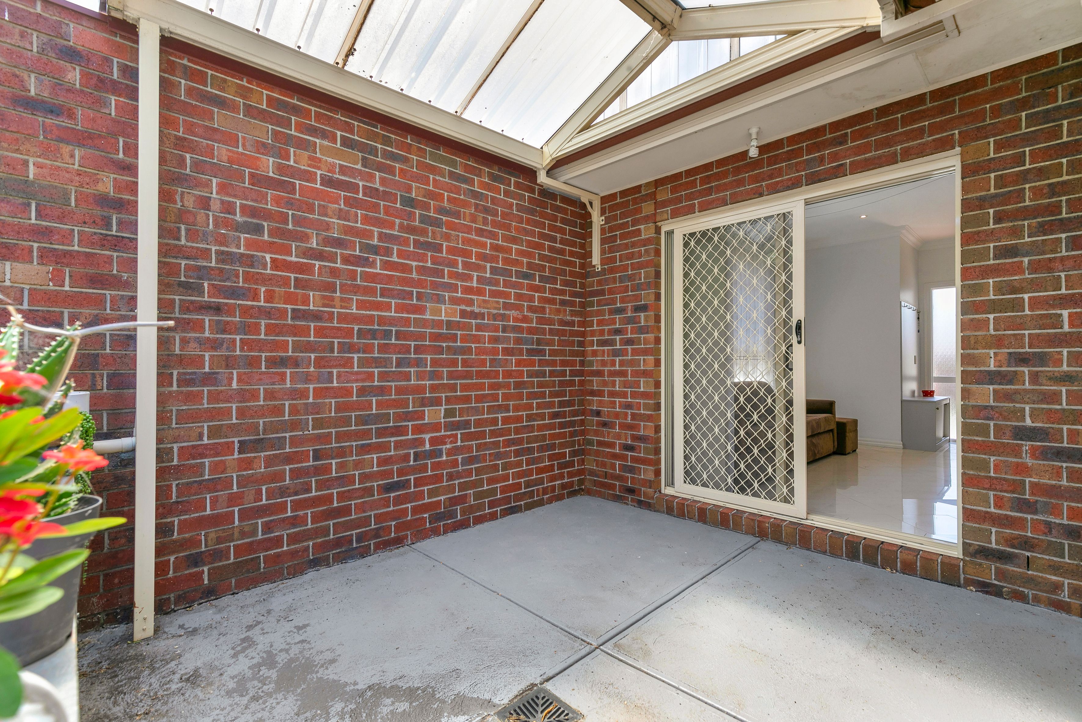 3/15 Chapman Avenue — photo 11 of 12
