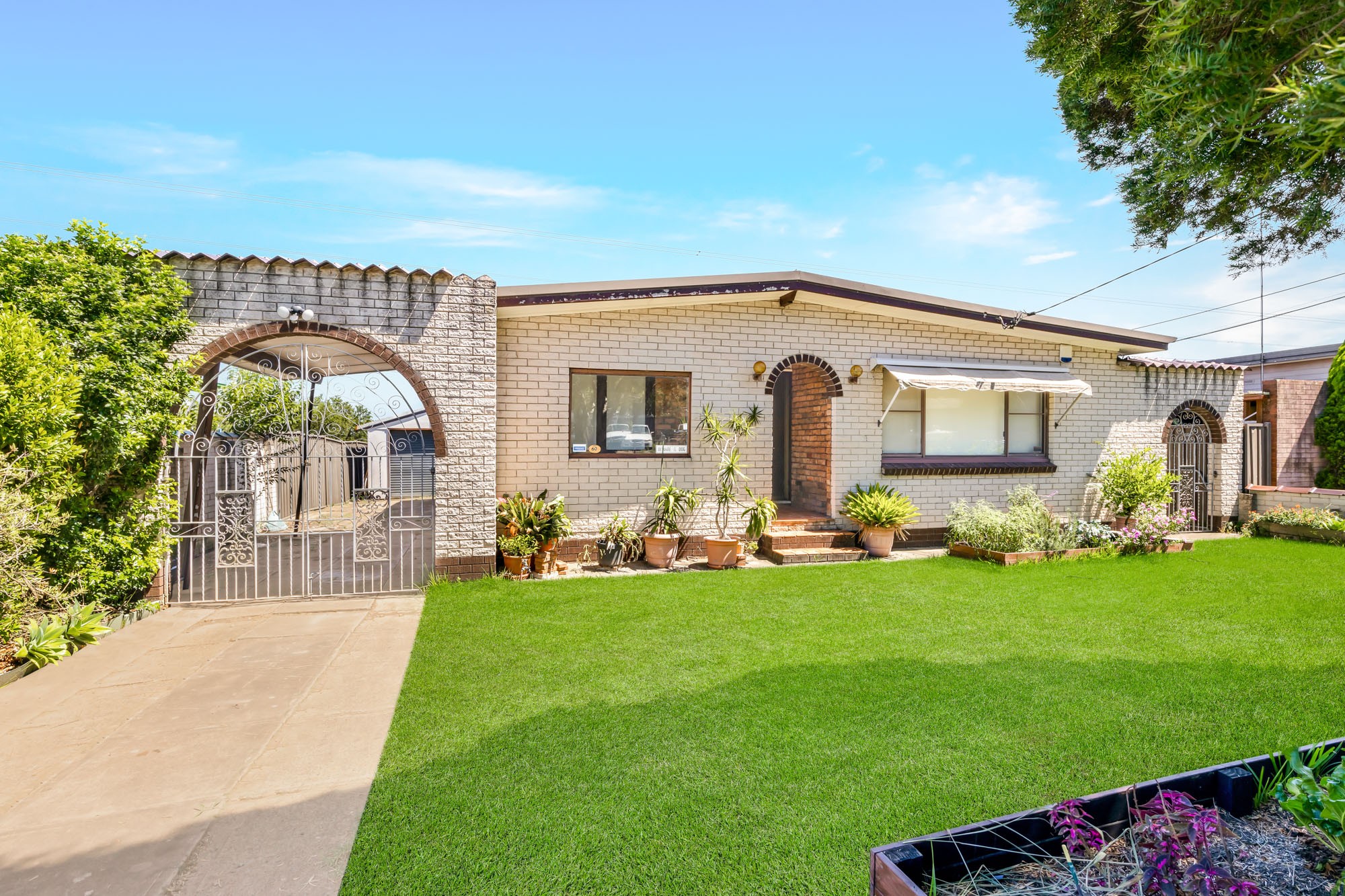 60 Parkes Crescent, Blackett, NSW 2770