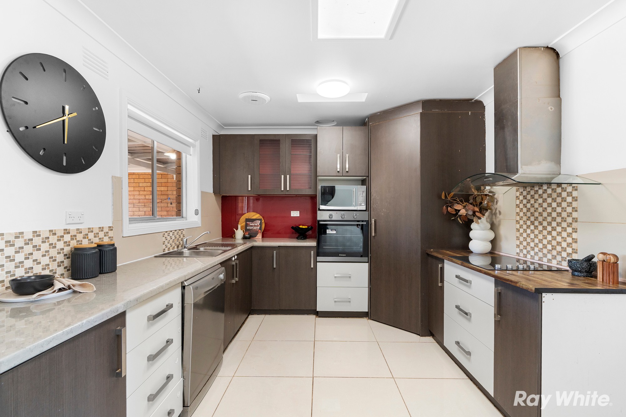 11 Holloway Street, Tolland, NSW 2650