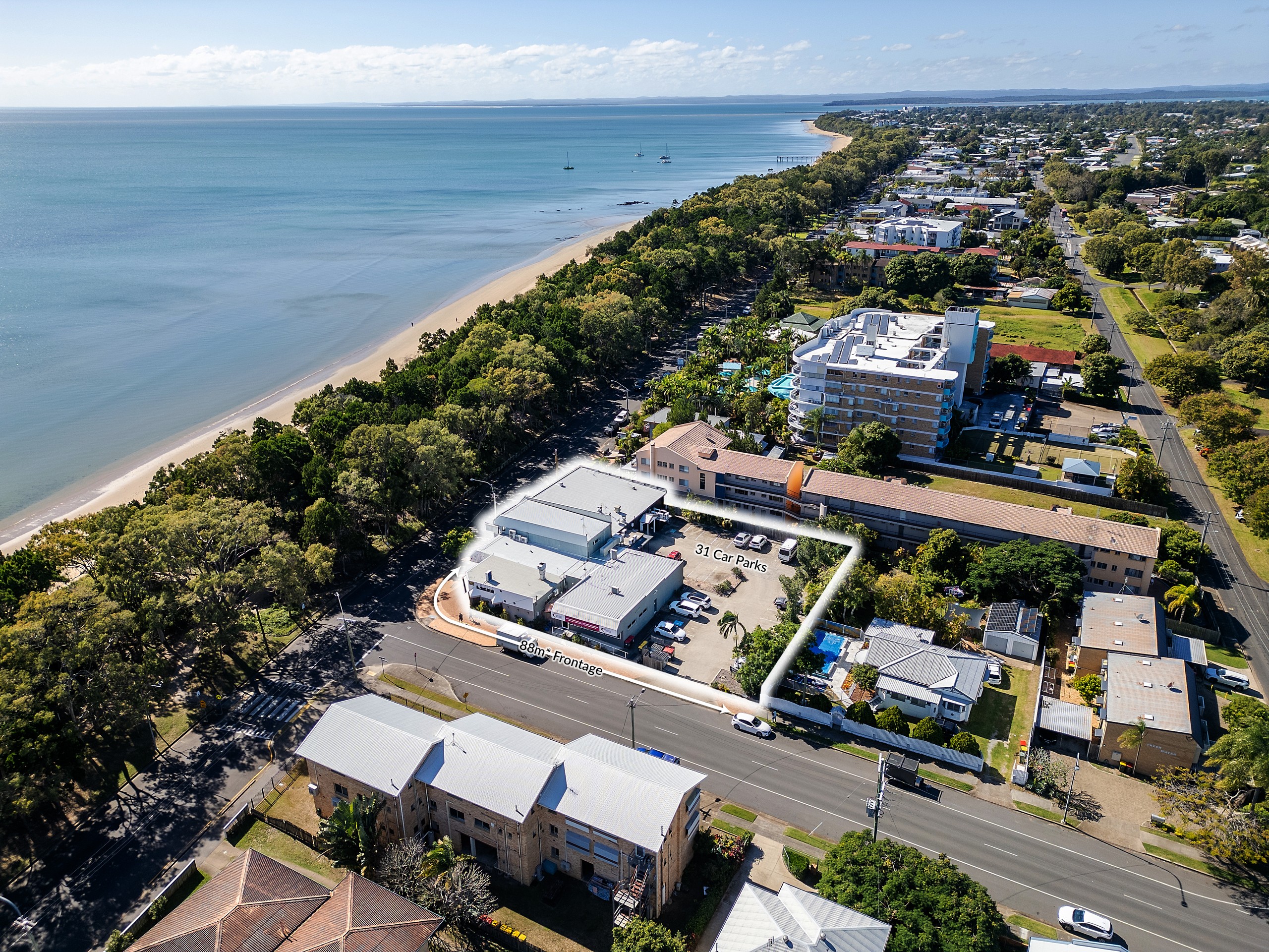 381-382 Esplanade, Torquay, QLD 4655
