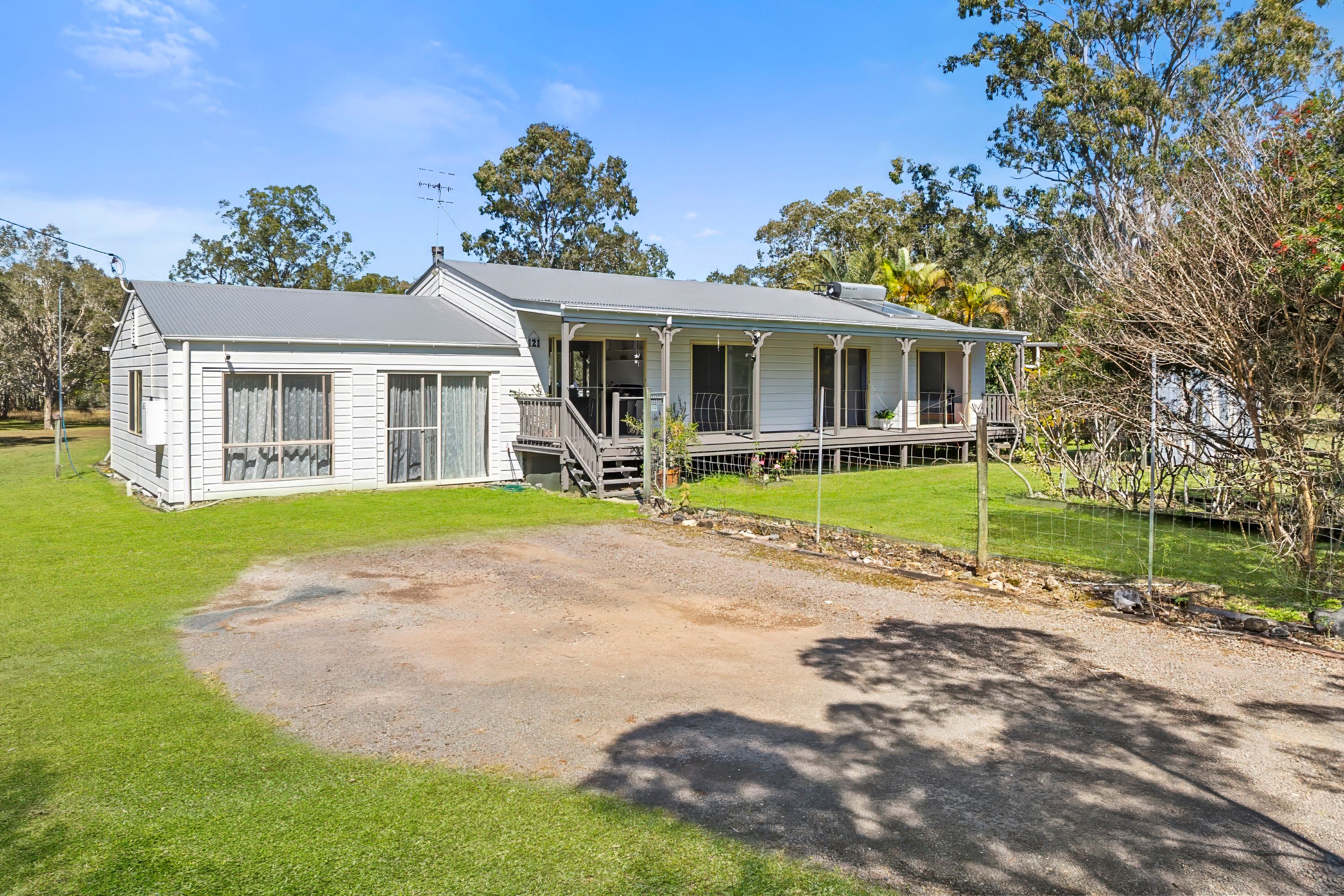 121 Illoura Place — photo 3 of 30