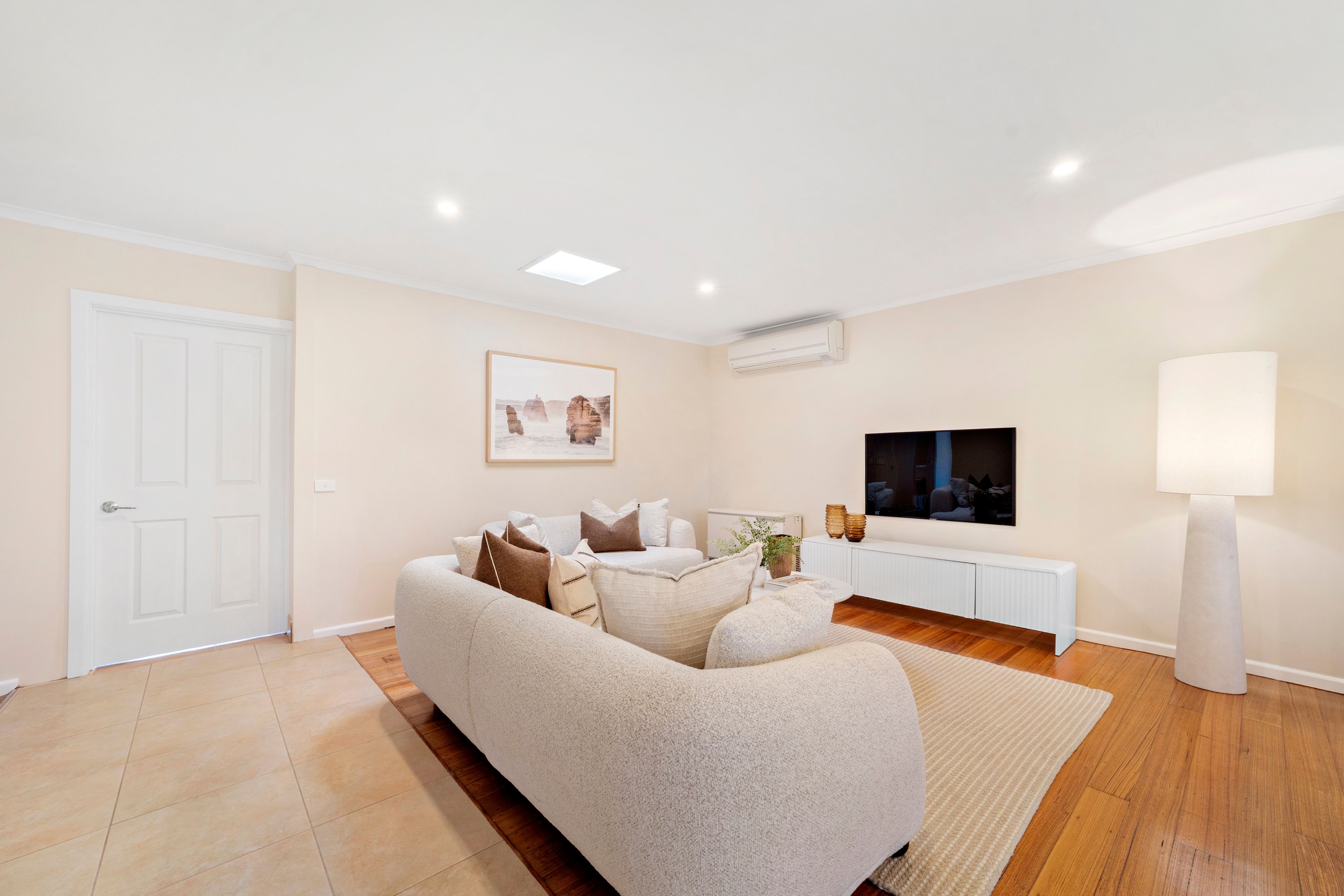 1/37 Kleinert Road — photo 4 of 21