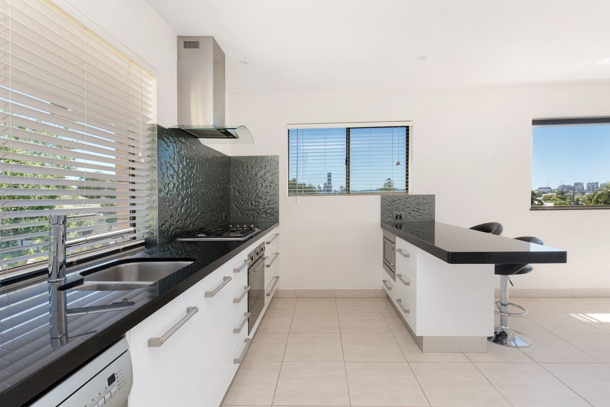 1/105 Philip Street, Hawthorne, QLD 4171