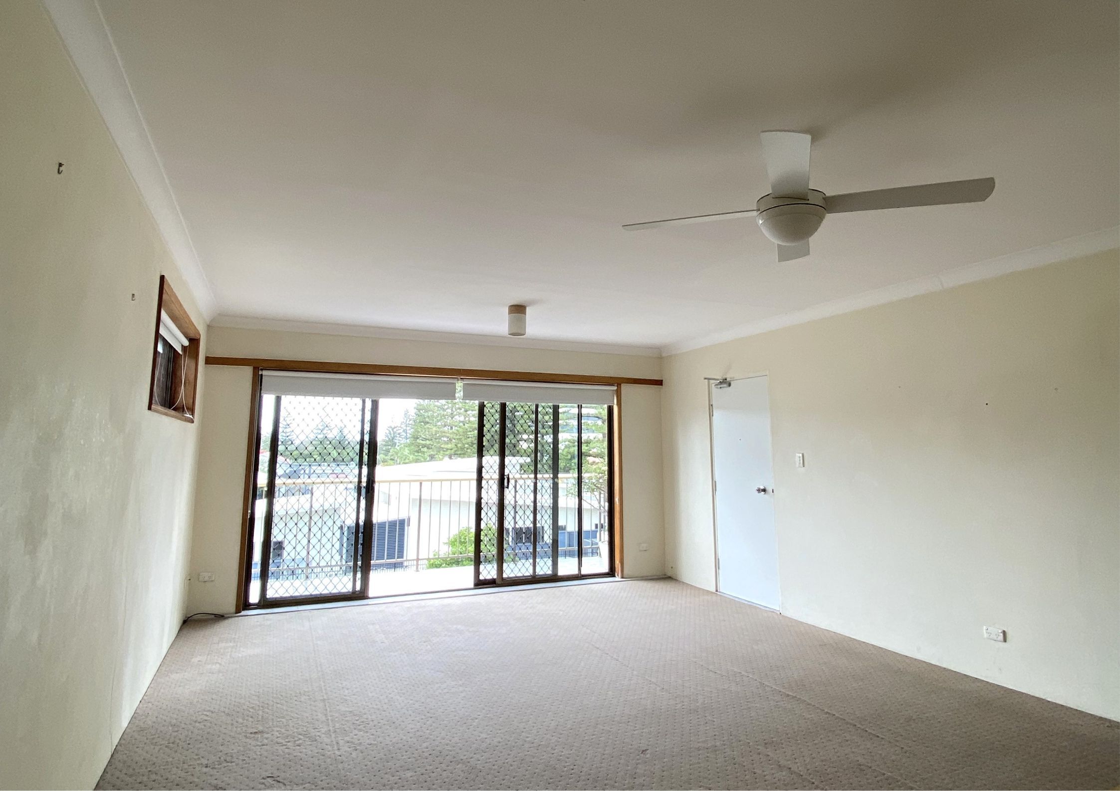 10/4 Mary Avenue, Broadbeach, QLD 4218