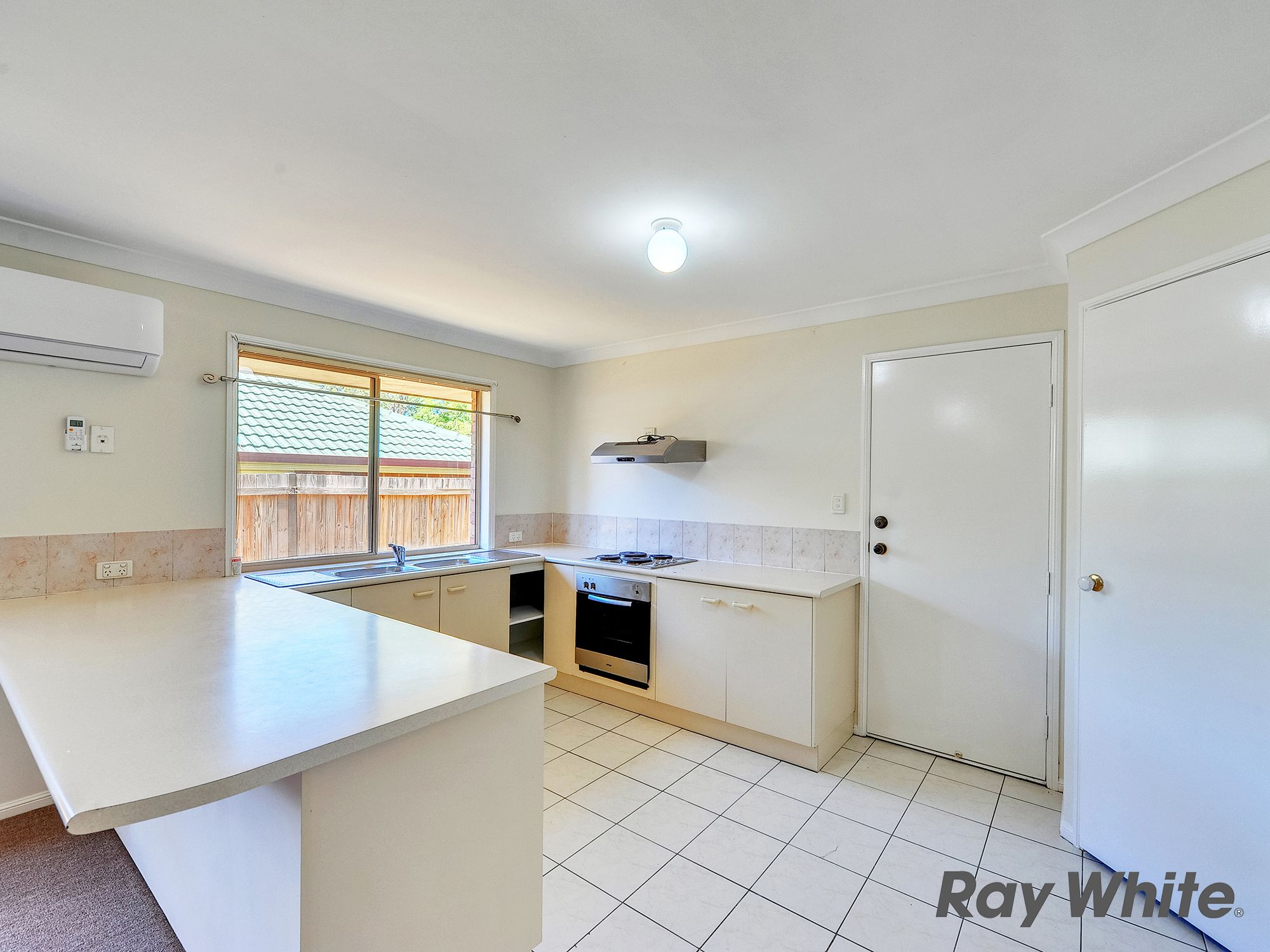 3 Phillip Place, Forest Lake, QLD 4078