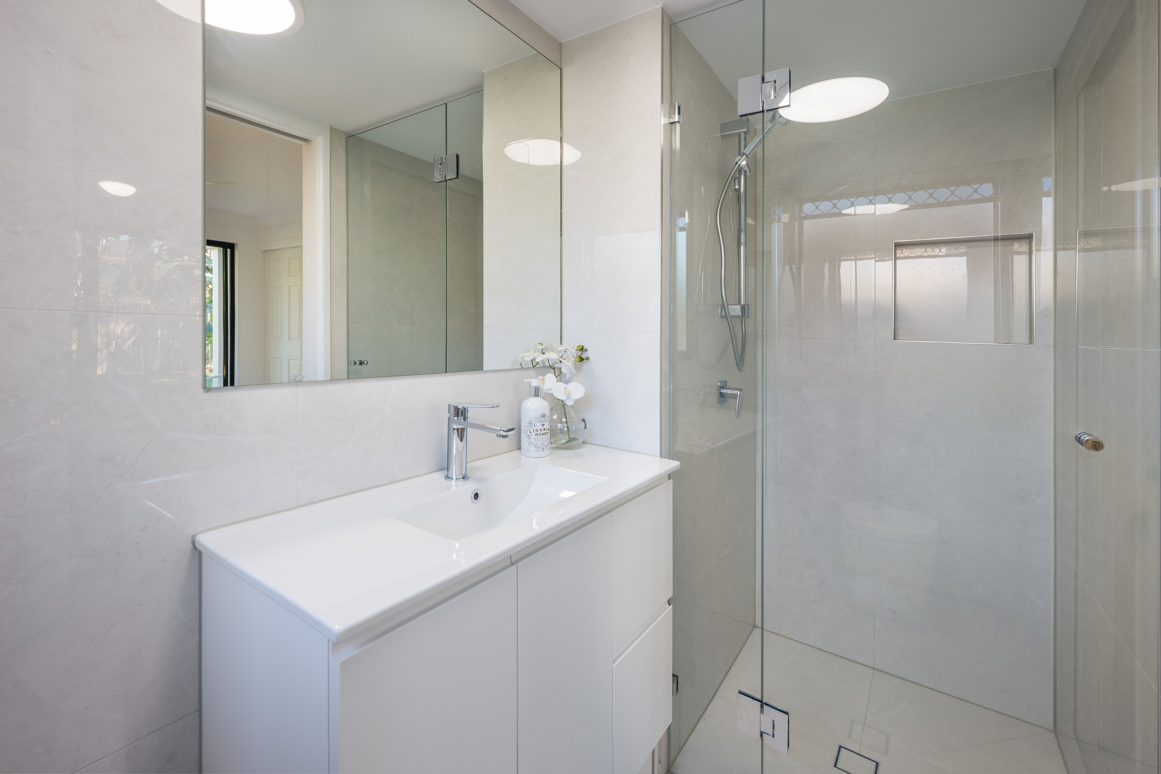 2/33 Brassey Street — photo 14 of 18