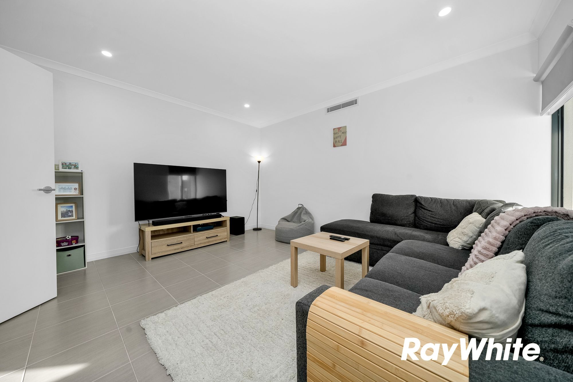 26B Southwark Way — photo 9 of 30