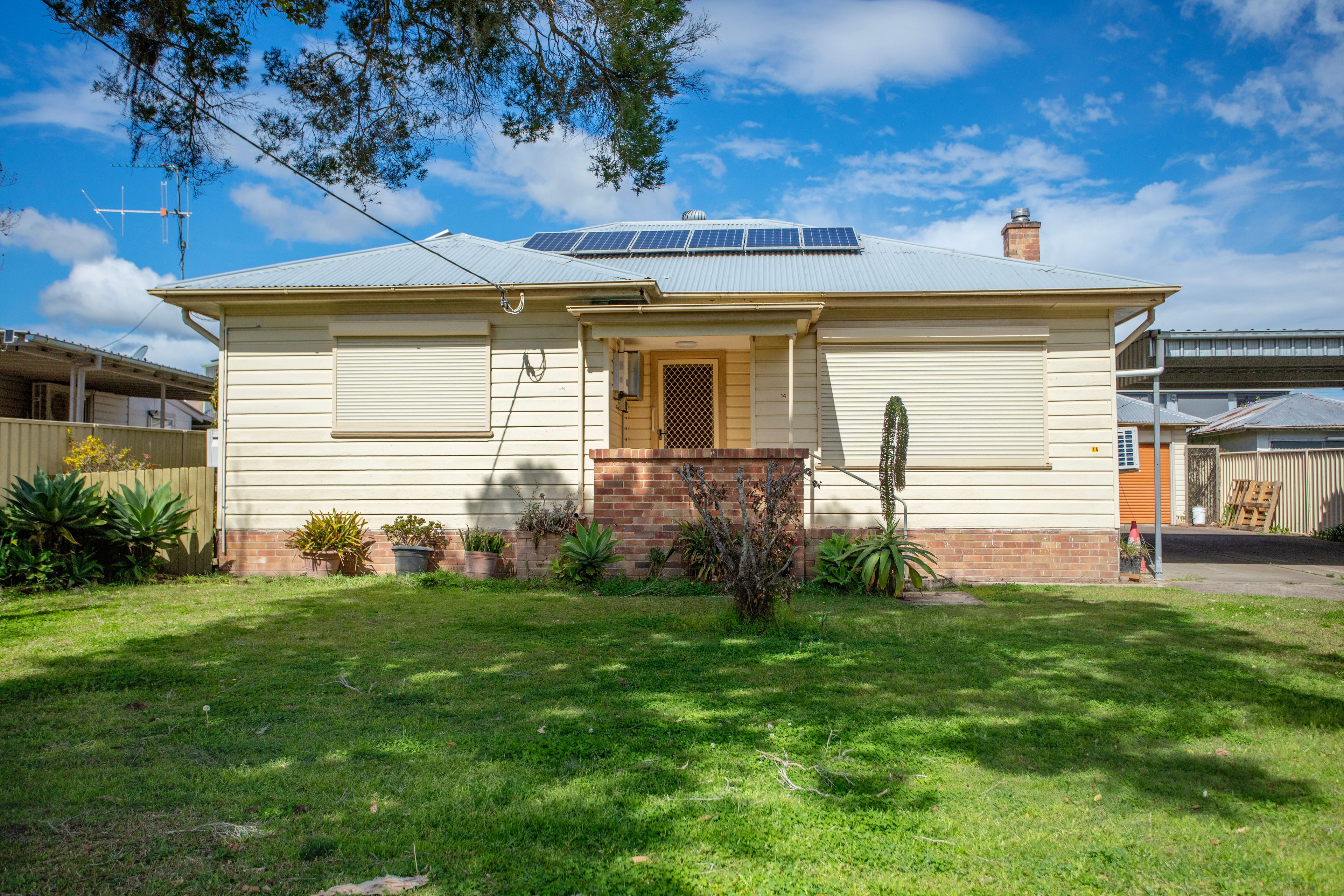 14 Beeton Parade, Taree, NSW 2430