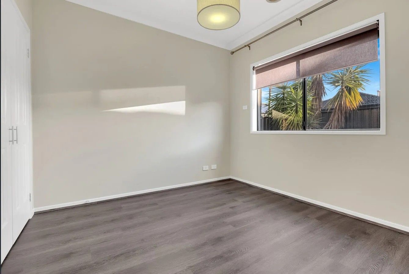6 Rosleigh Drive — photo 7 of 10