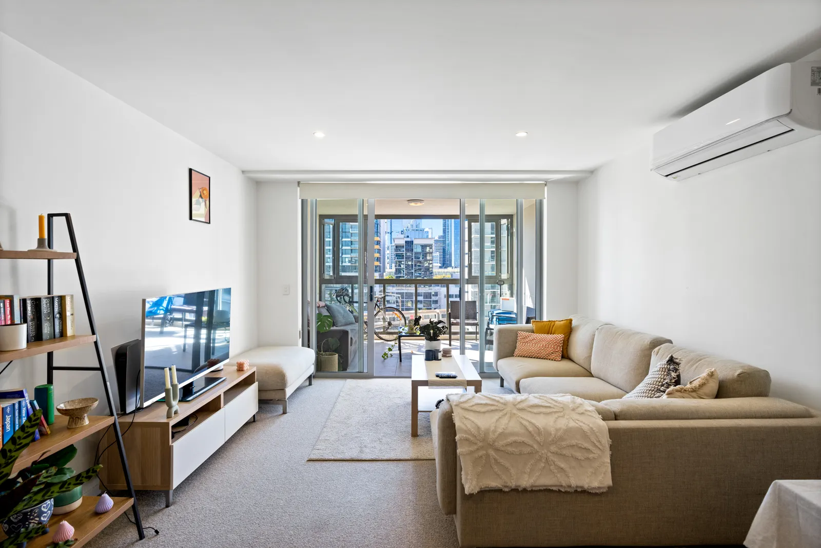 702/18 Merivale Street, South Brisbane