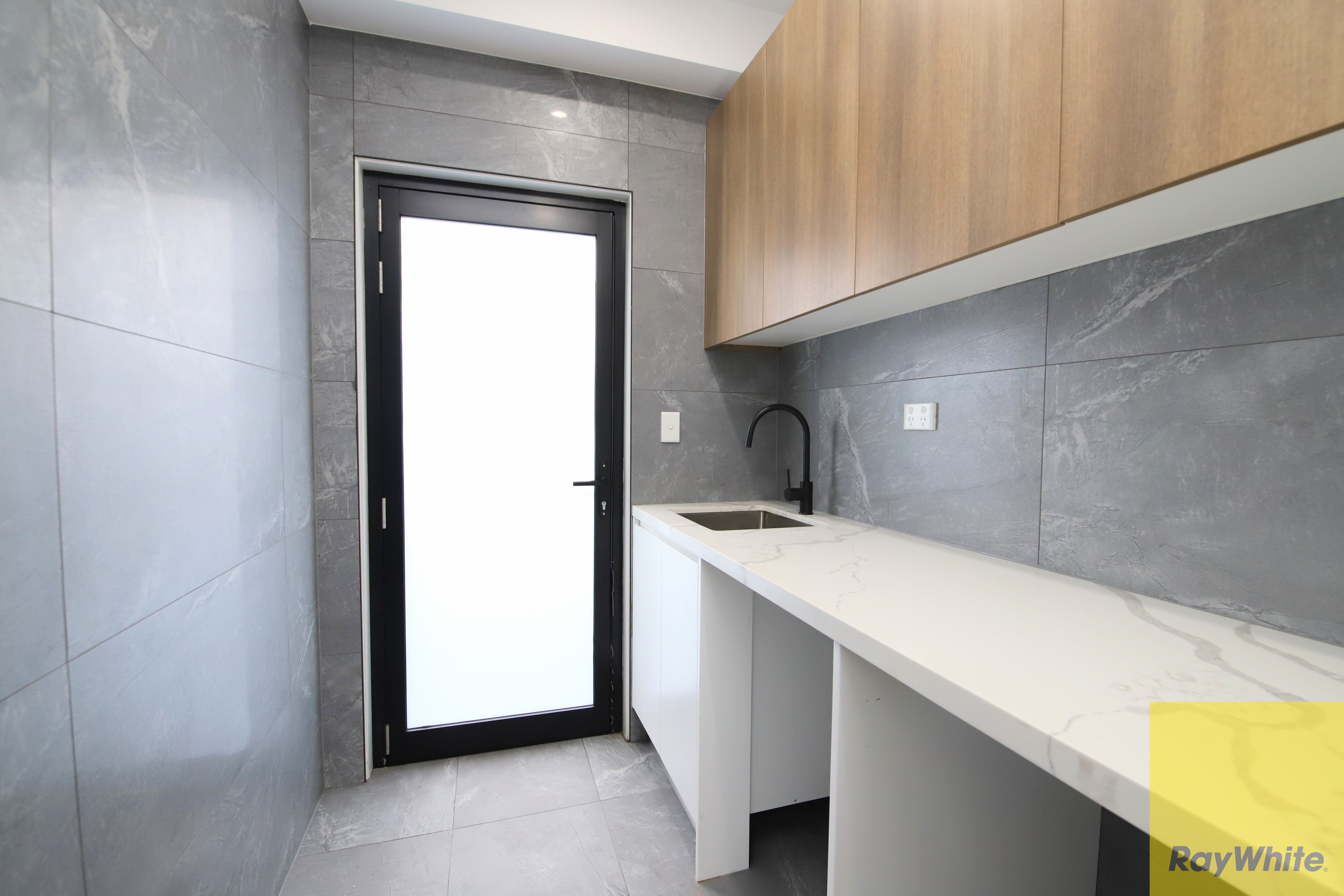 40 Apex Avenue — photo 9 of 10