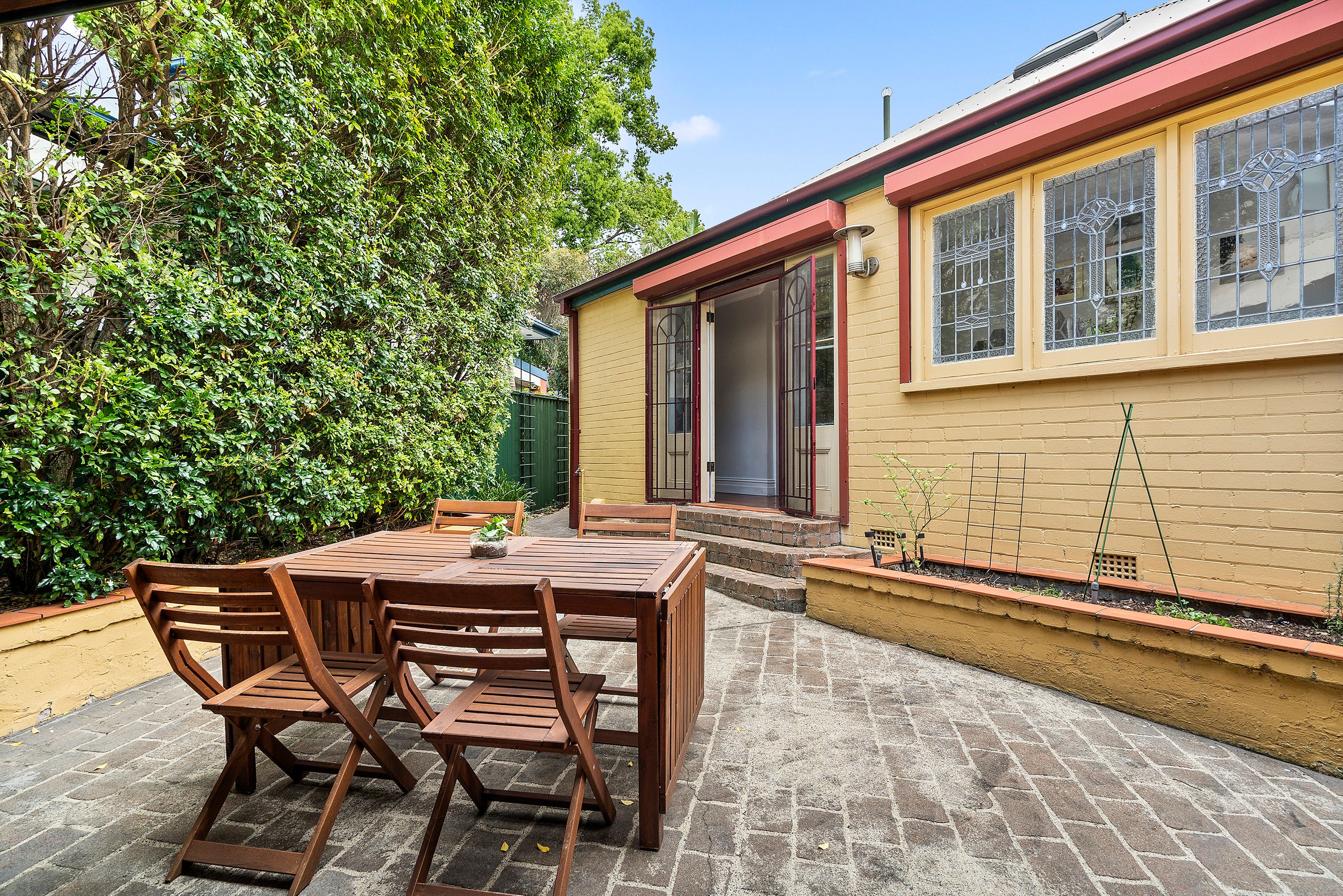 10 Hirst Street — photo 10 of 11