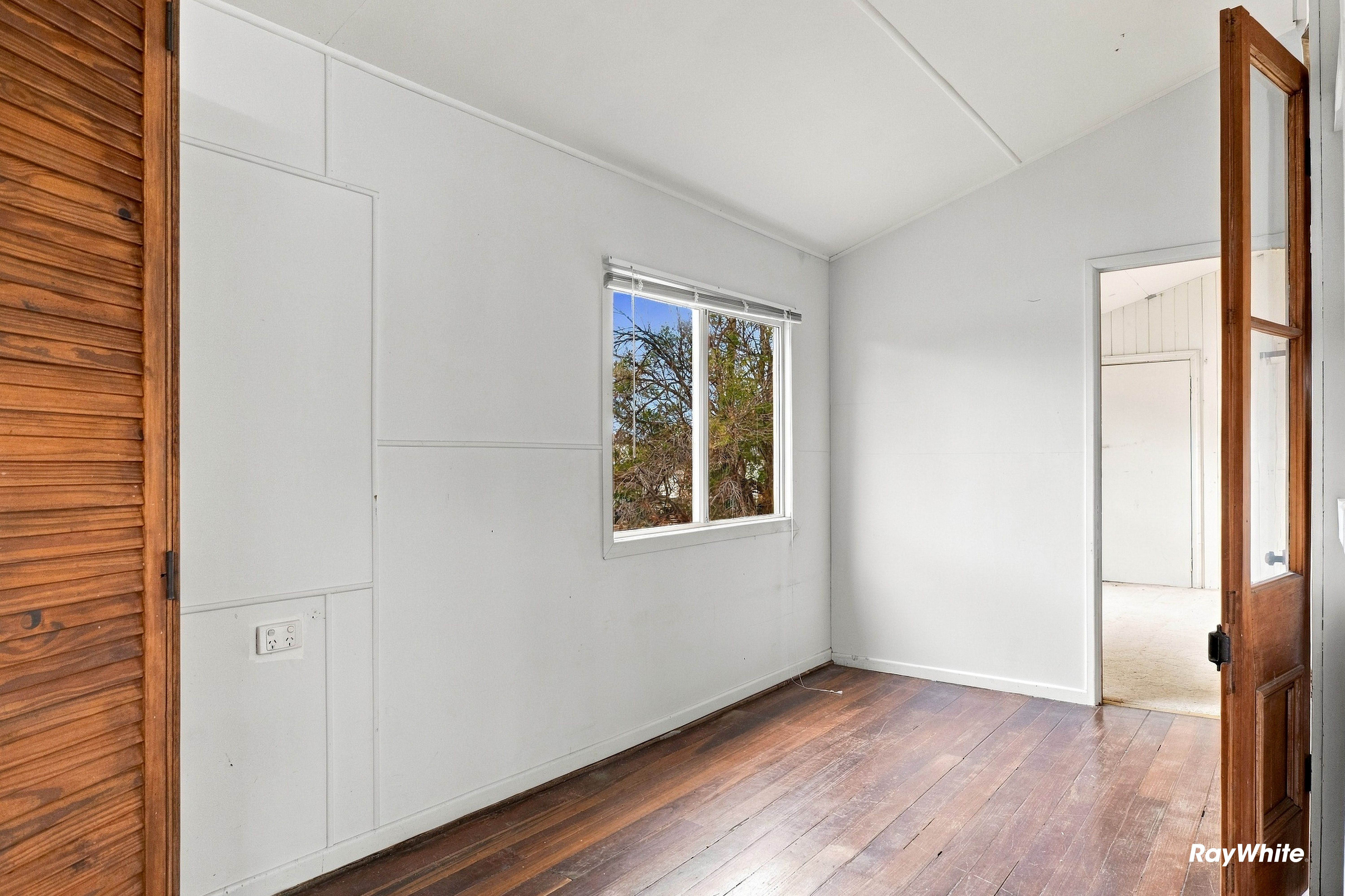 61 Victoria Street — photo 13 of 30