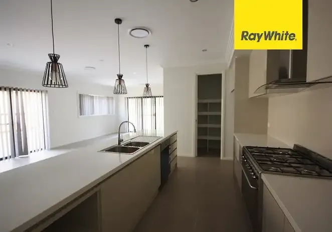 17 Mahoney Drive, Campbelltown, NSW 2560