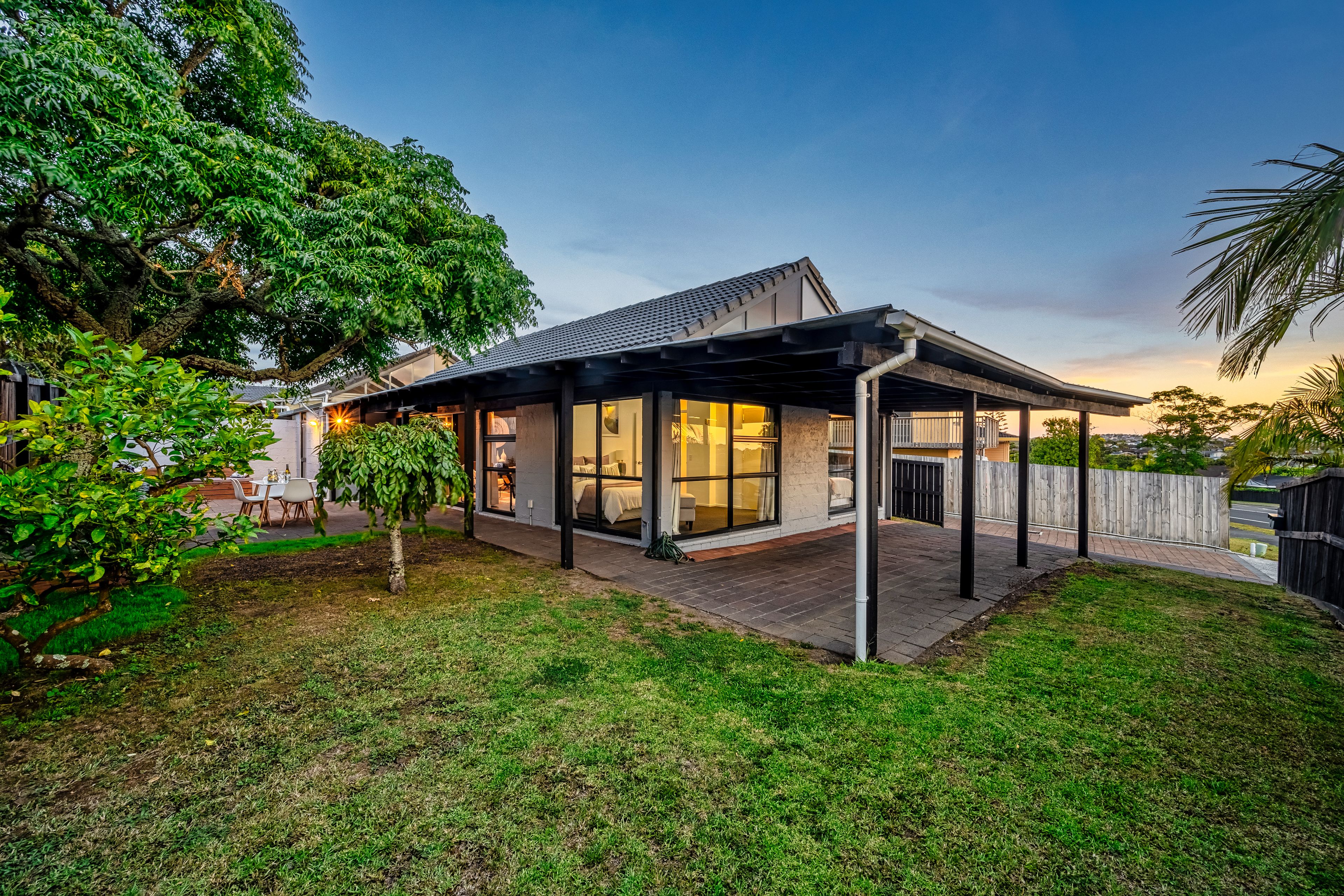 1/84 Prince Regent Drive, Half Moon Bay, Manukau City