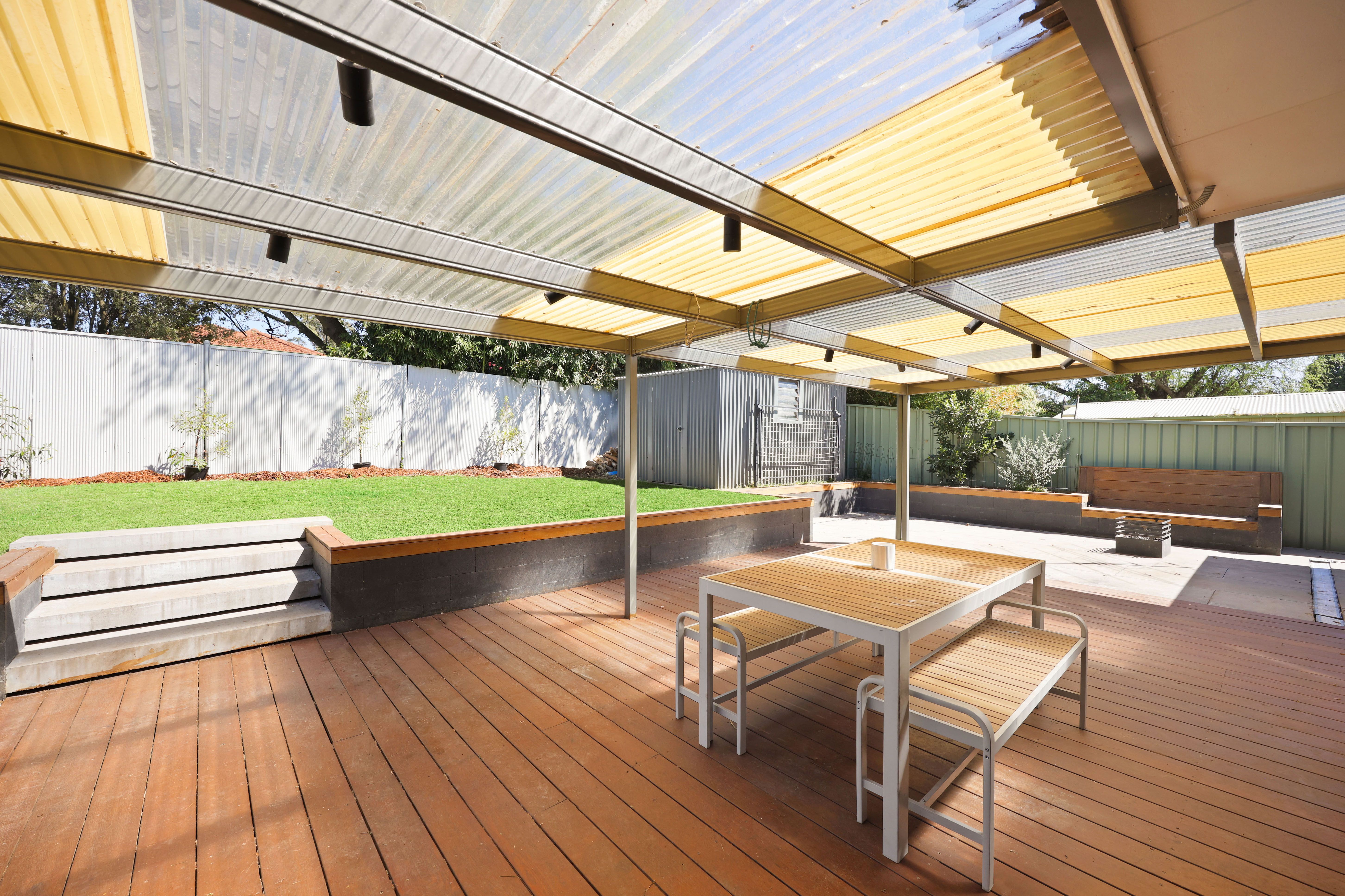24 Banksia Street — photo 10 of 12