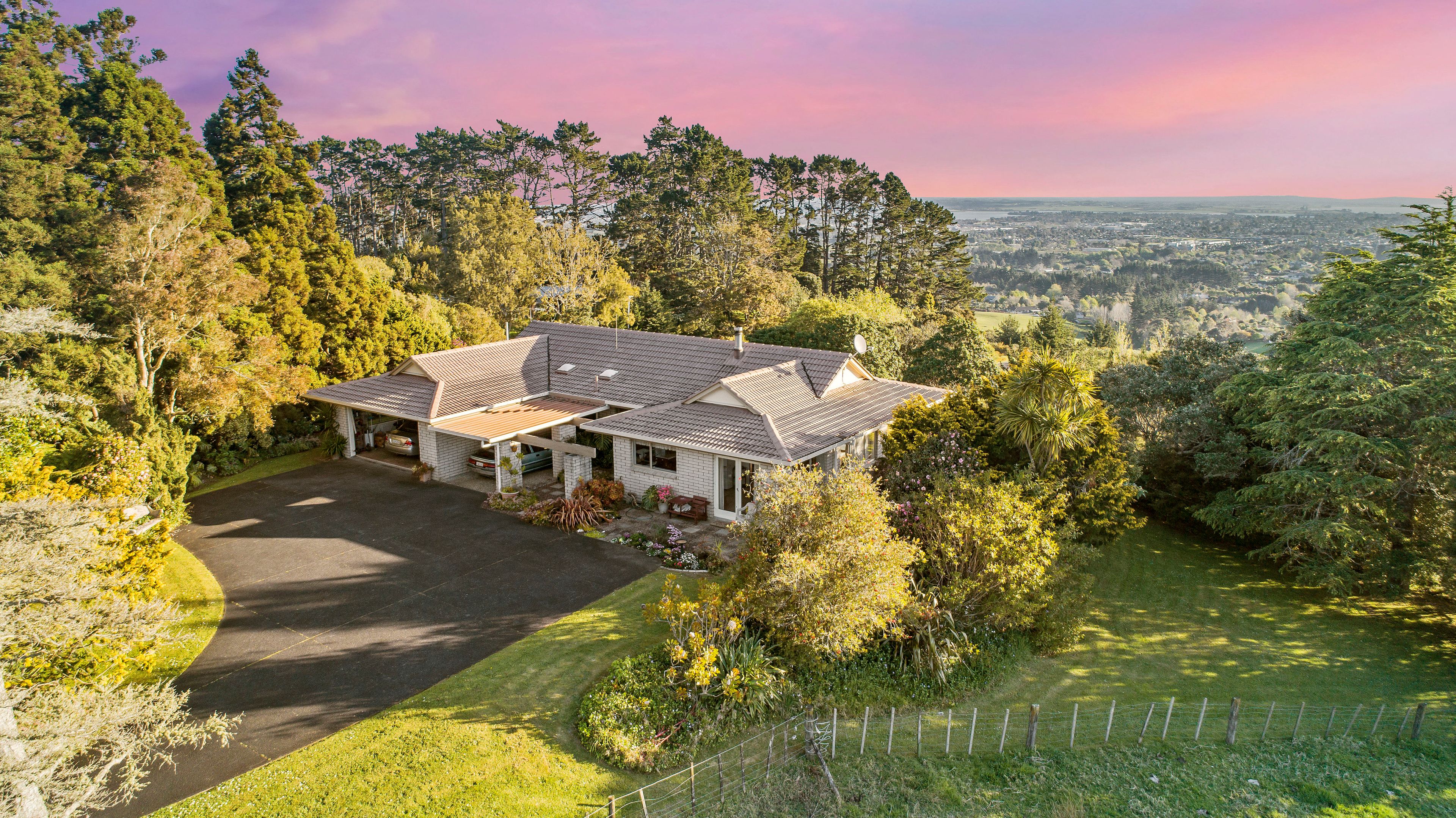 164 Mill Road, Totara Park, Manukau City