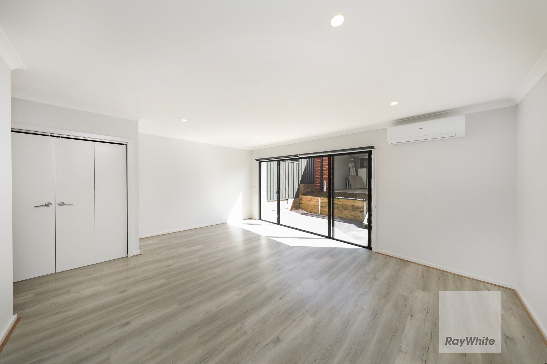 16 Zenith Walk — photo 6 of 24