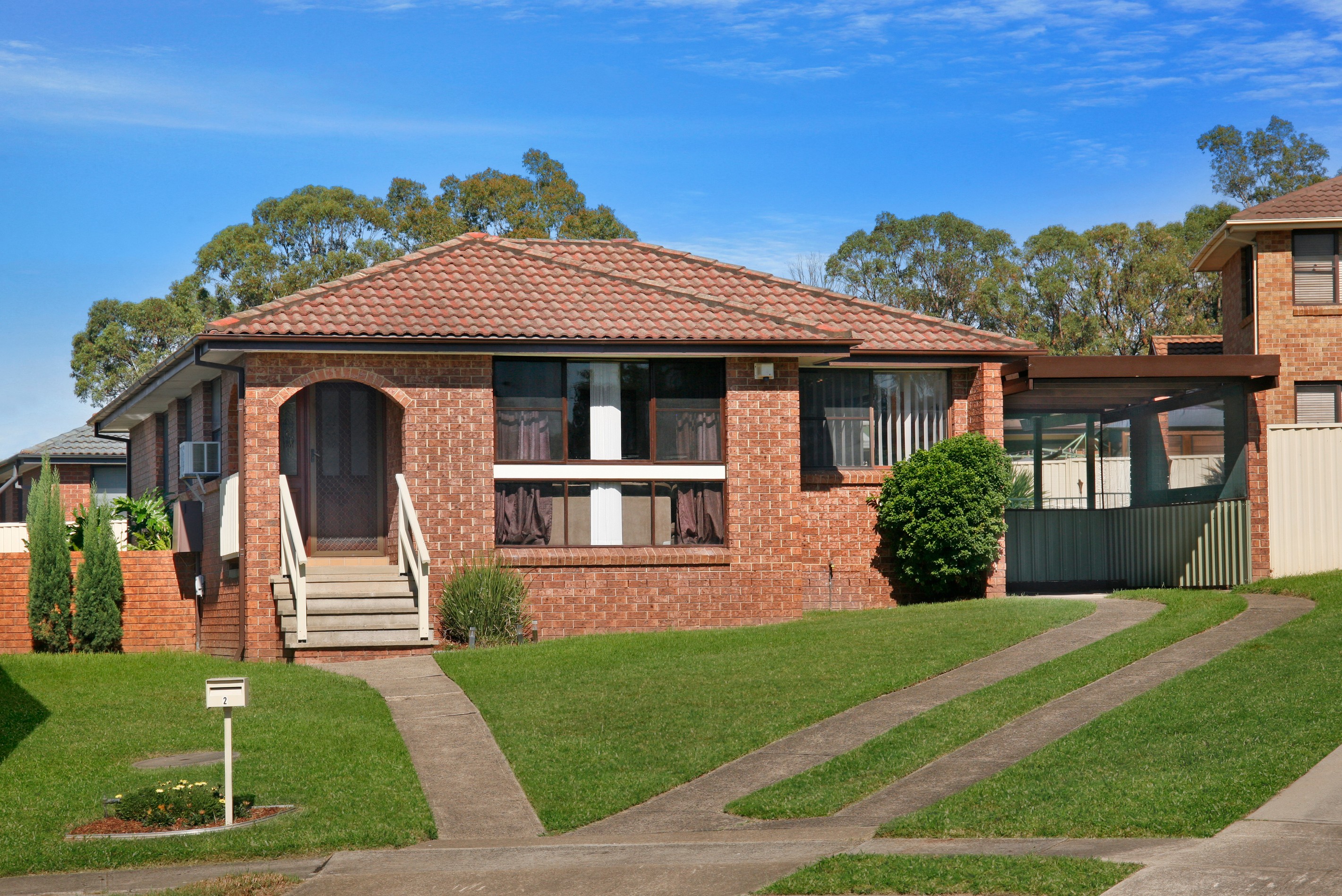 2 Ambon Close, Bossley Park, NSW 2176