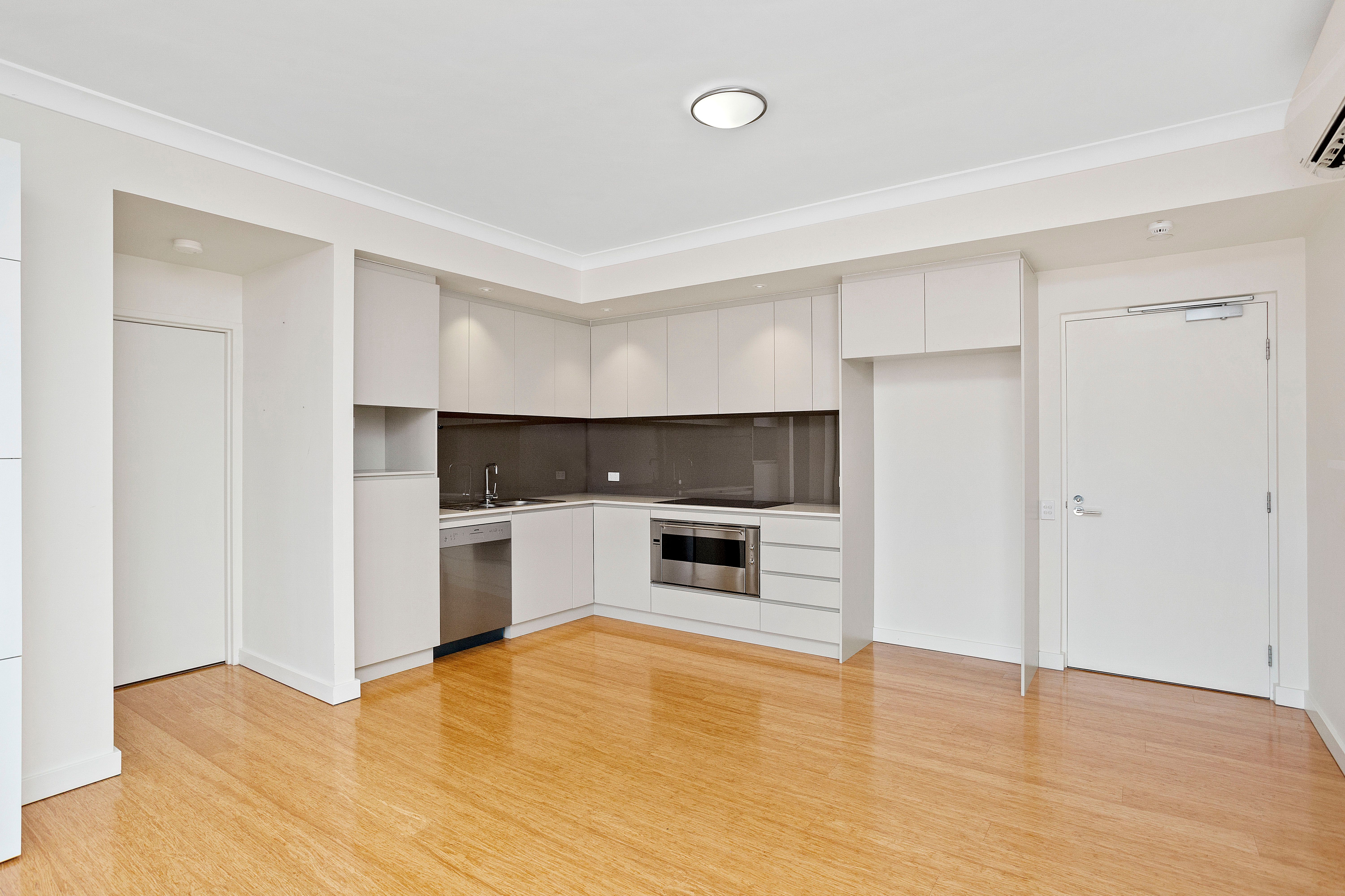 2/2 Dynevor Rise, Floreat, WA 6014