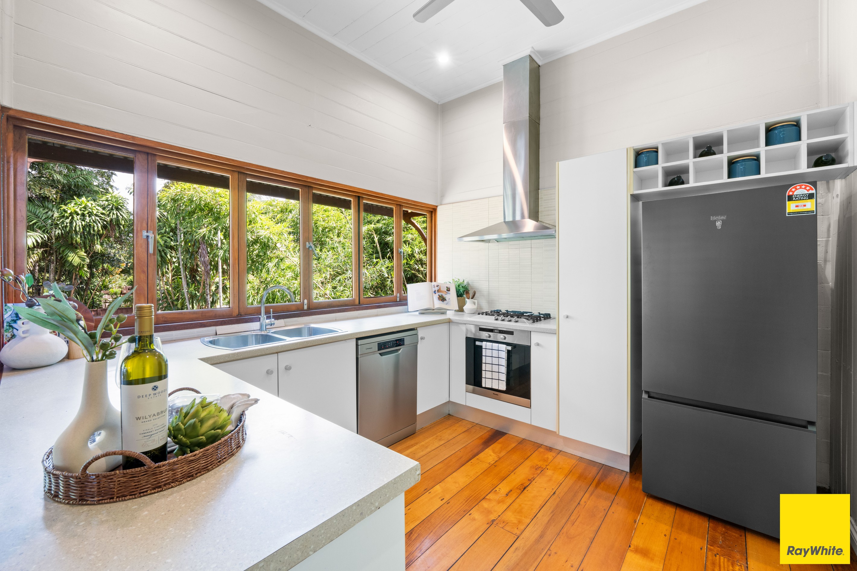 7 Thomas Street, Cairns North, QLD 4870