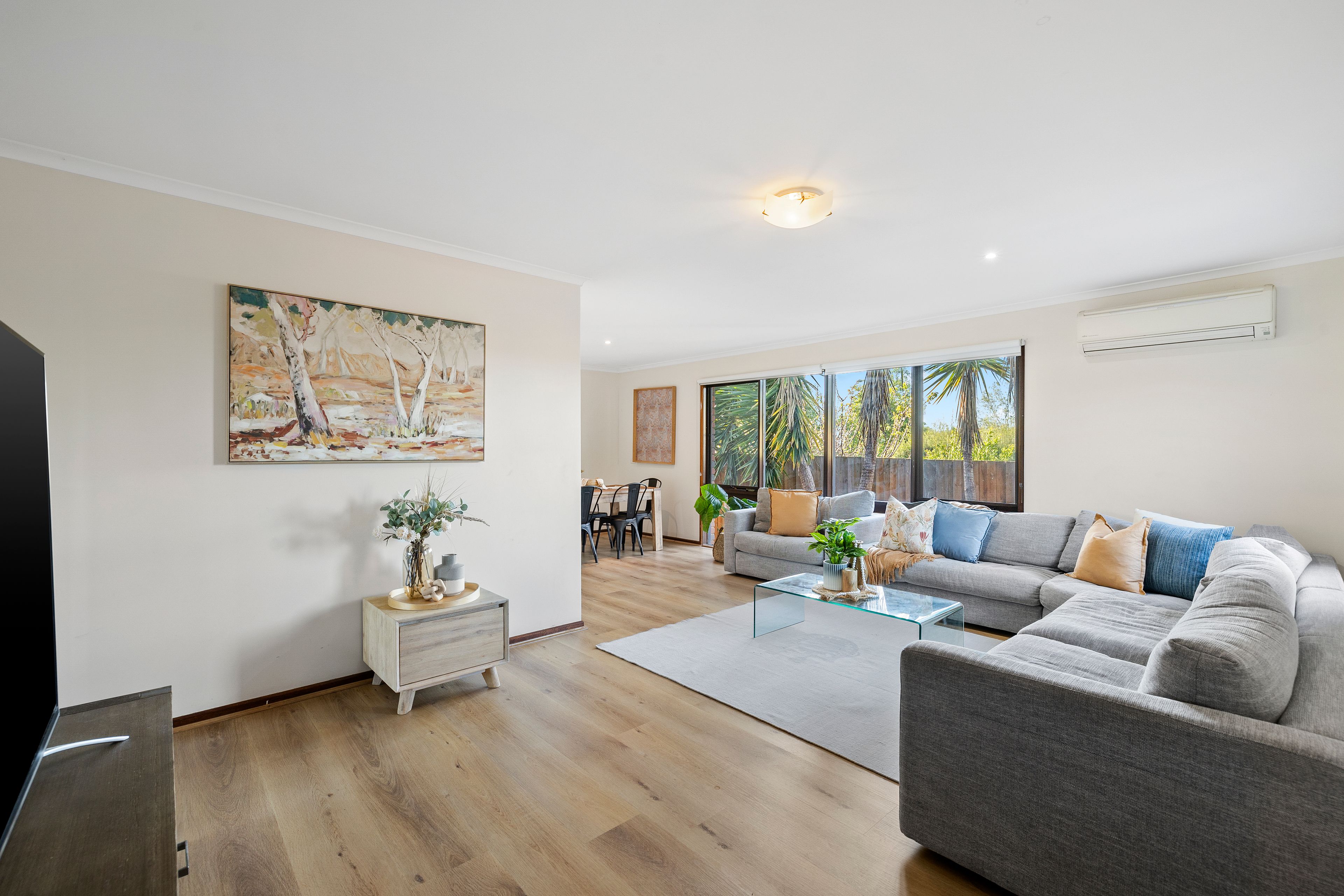 16 Chester Court, Endeavour Hills, VIC 3802