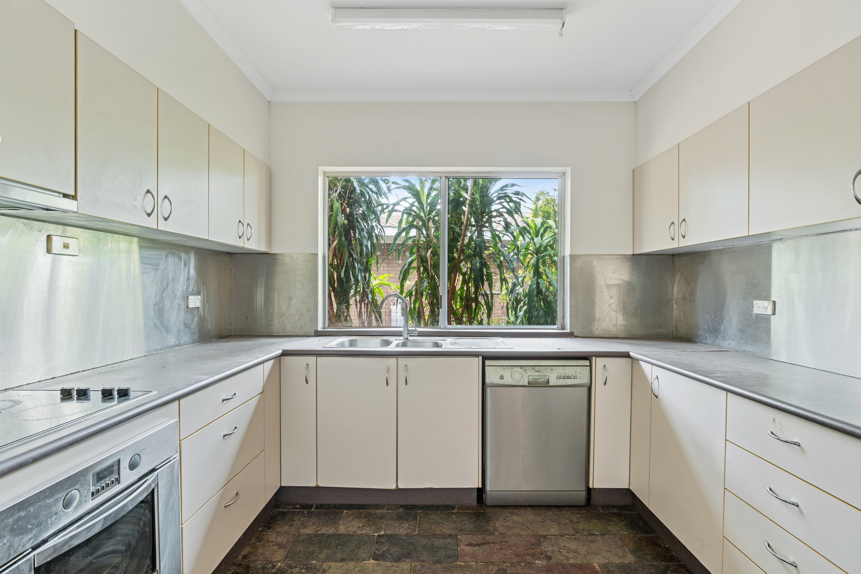 14 Zenith Circuit, Woodroffe, NT 0830