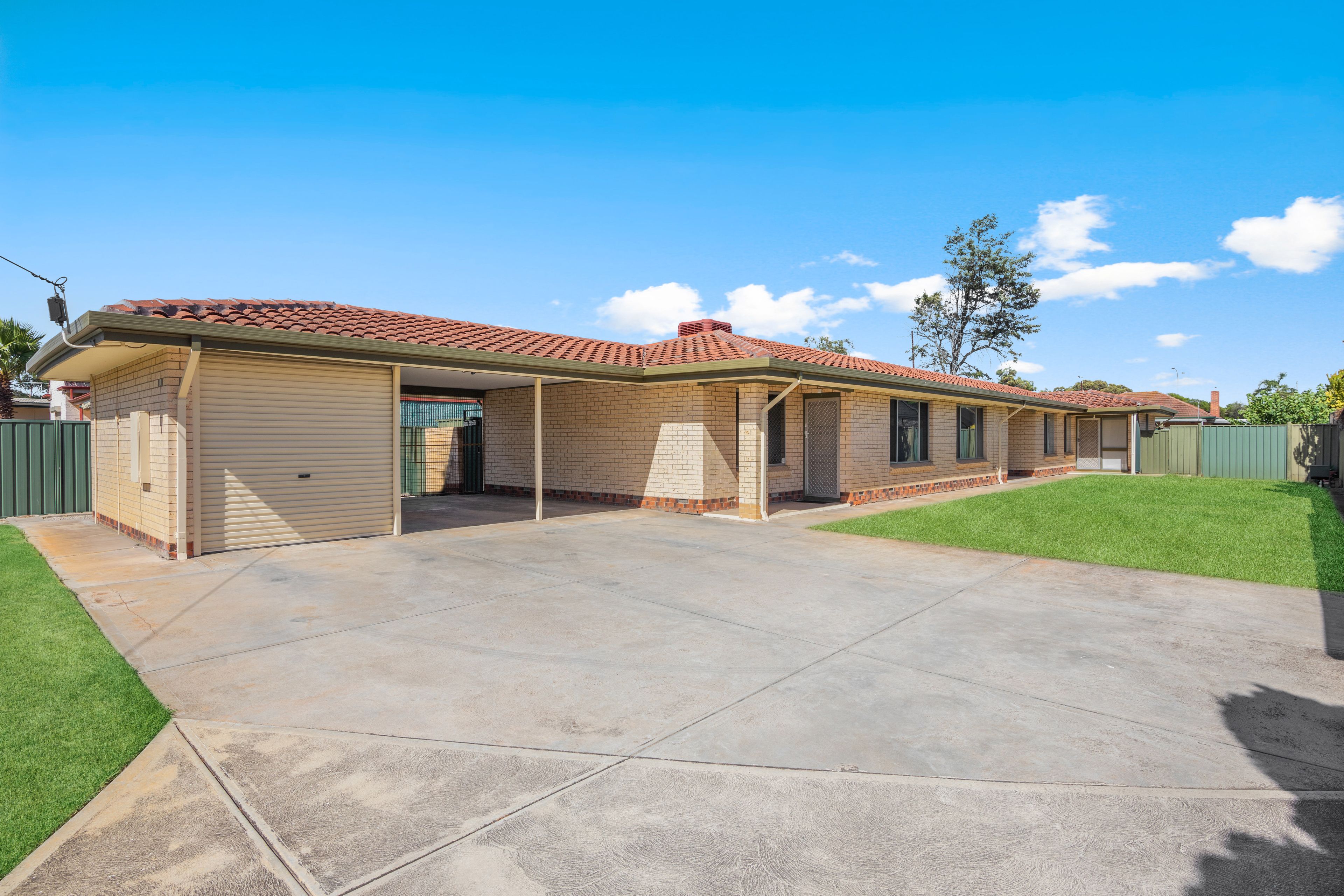 2/11 Enid Avenue, Osborne, SA 5017