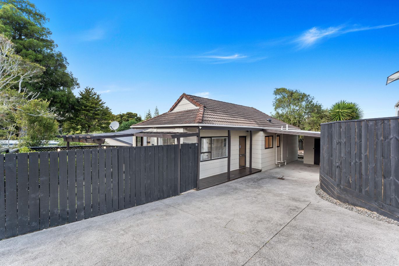2/1B Eugenia Rise, Totara Heights, Manukau City