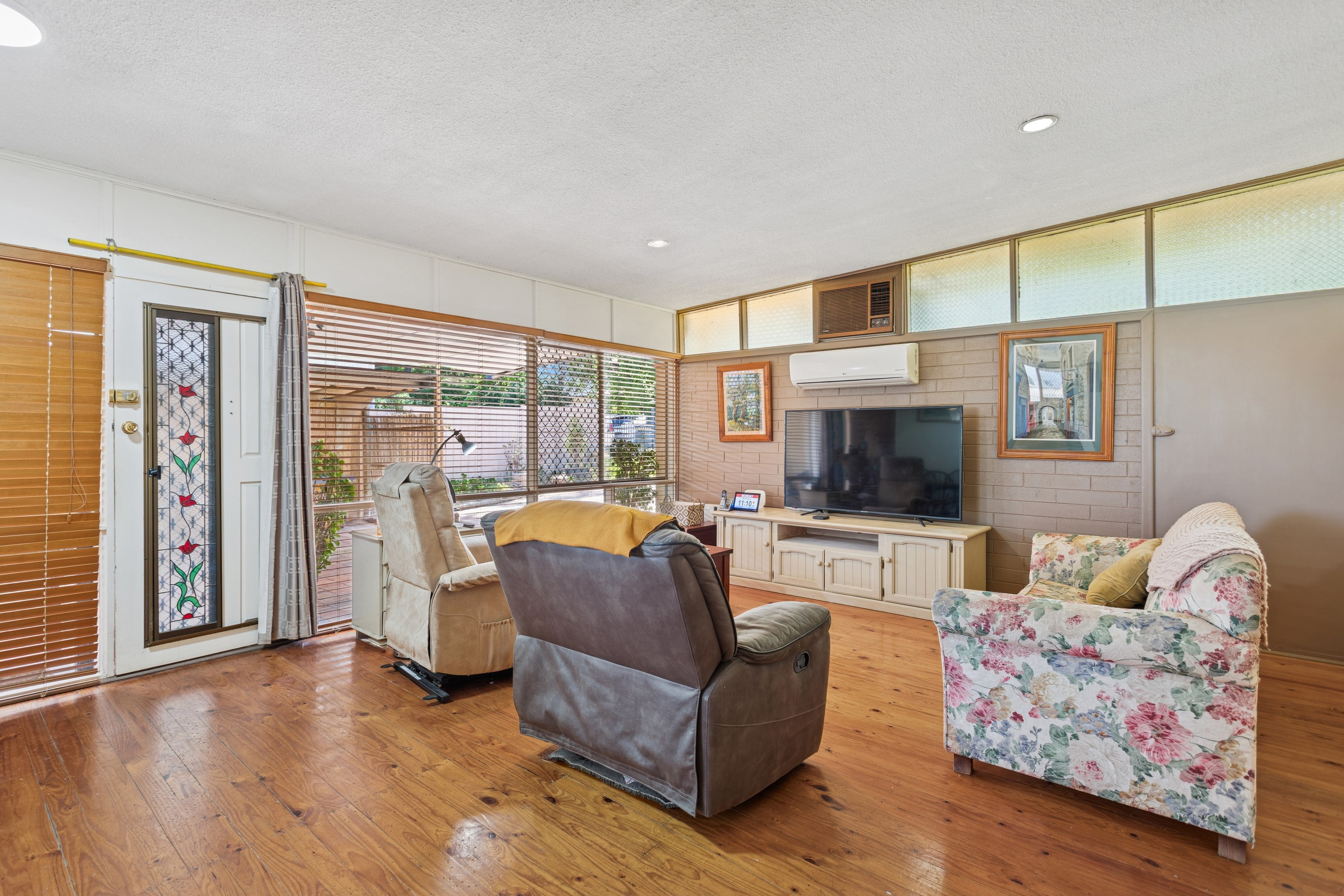 17 Carol Drive, Para Hills, SA 5096