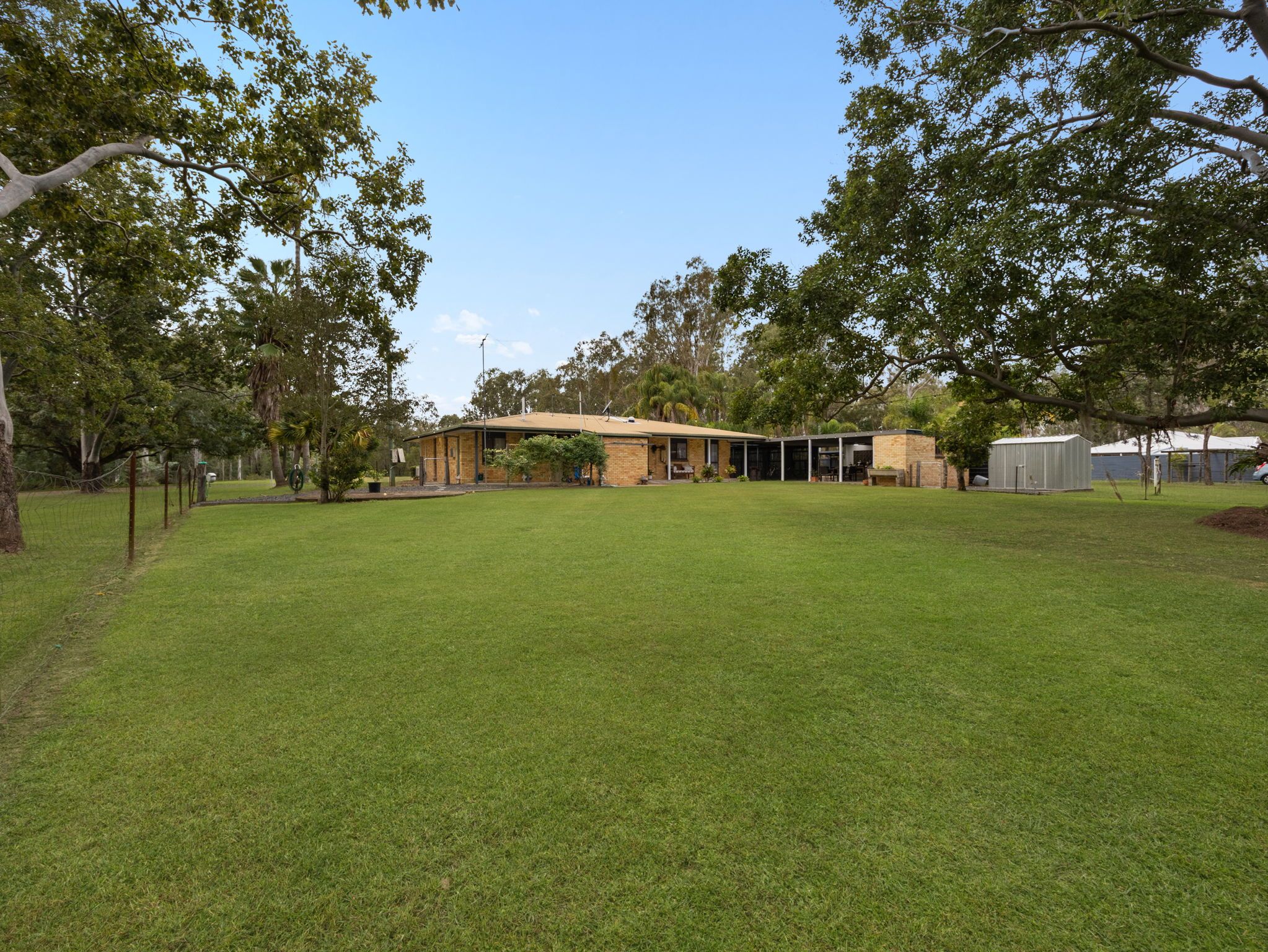 599 Brisbane Valley Highway — photo 17 of 28
