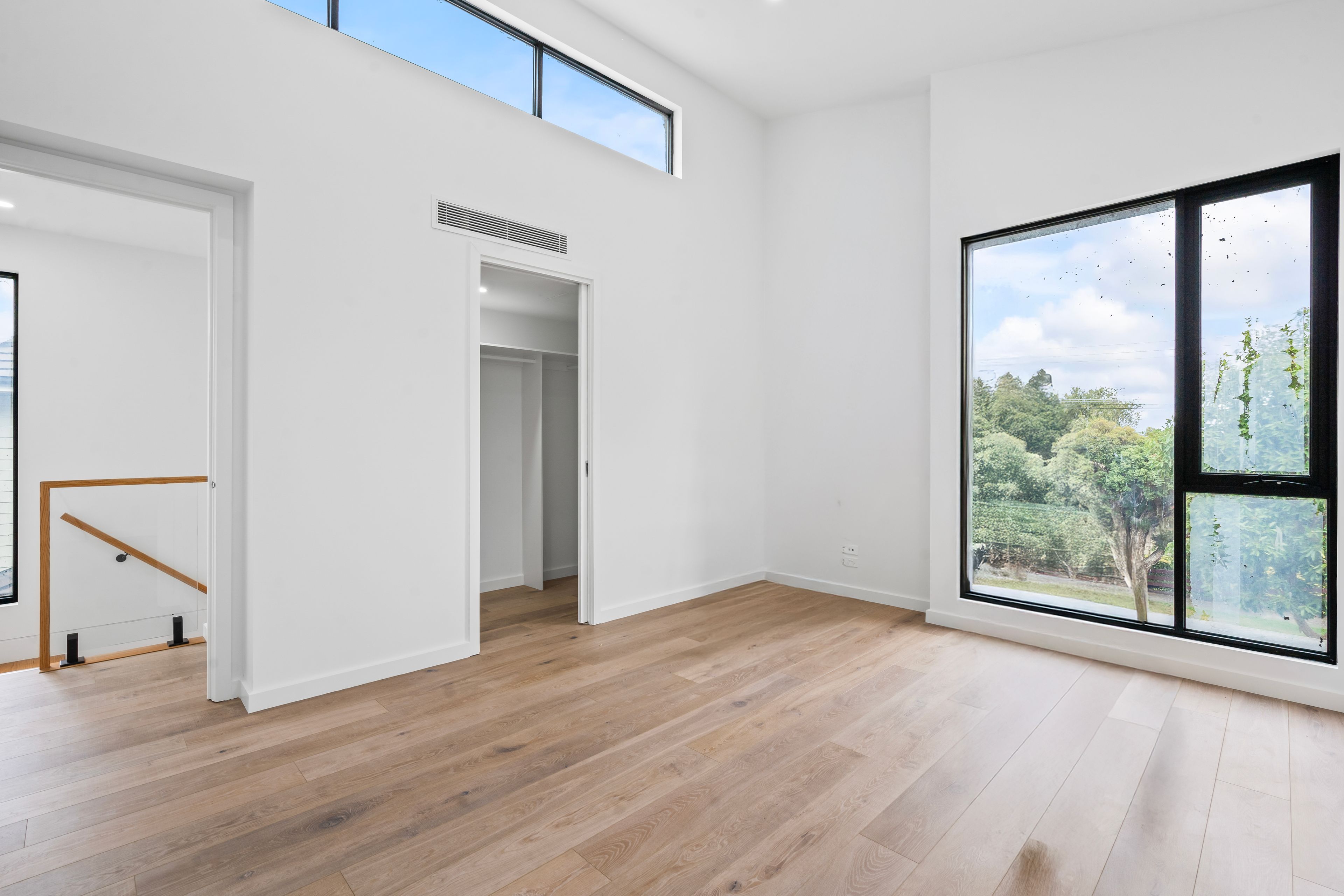 1/32 Galeka Street — photo 7 of 11