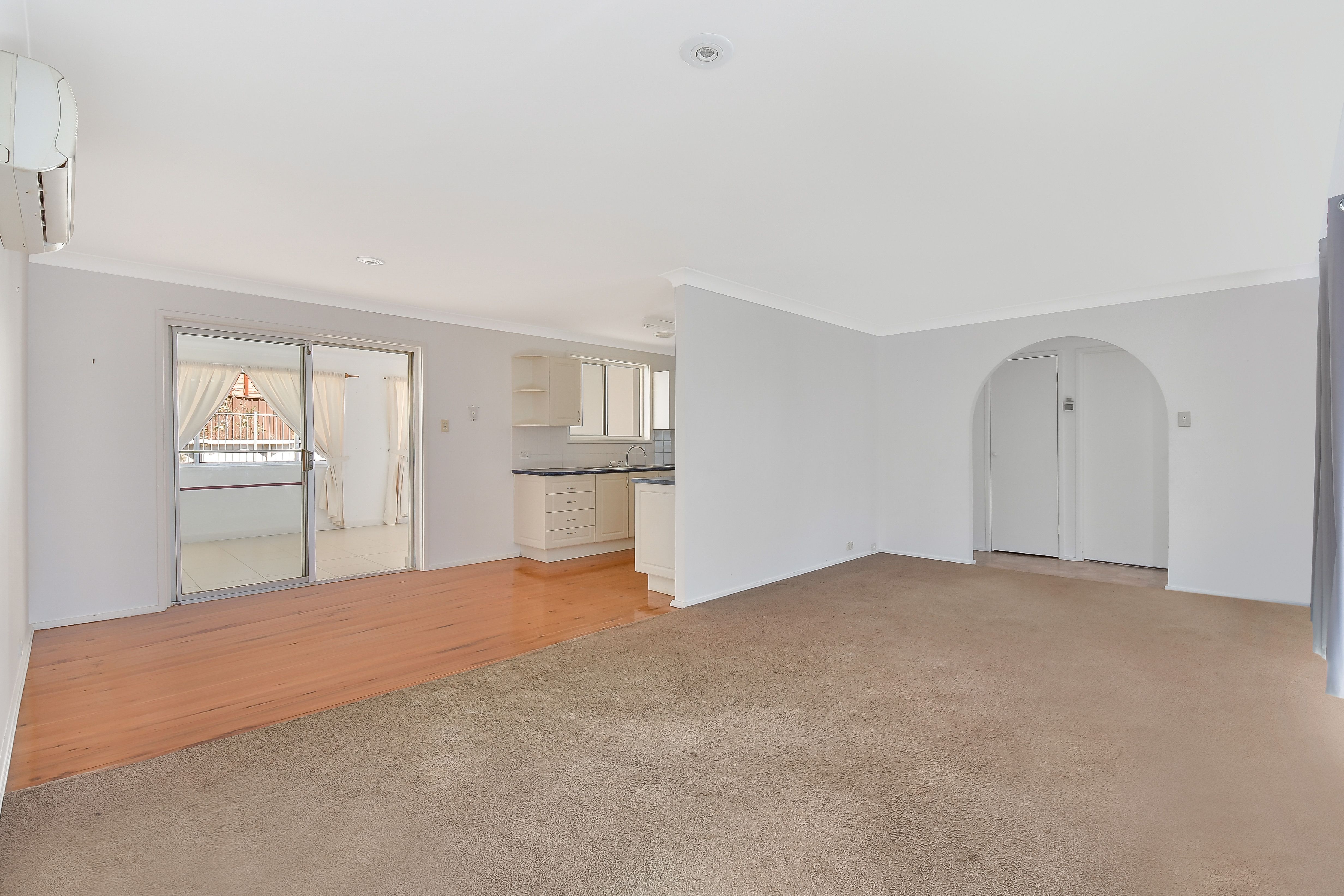 10 Maroubra Crescent, Woodbine, NSW 2560