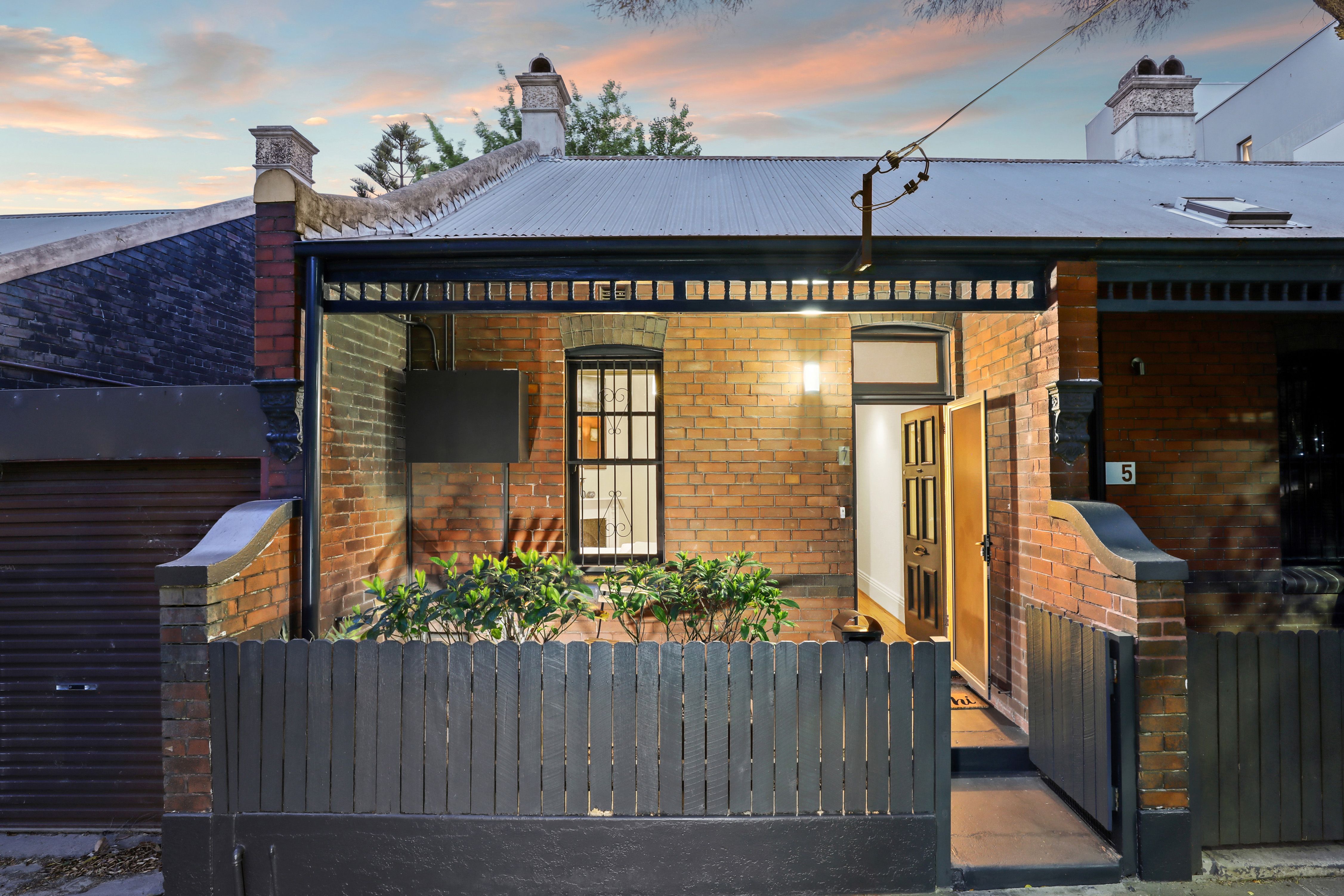 7 Goodsell Street, St Peters NSW 2044