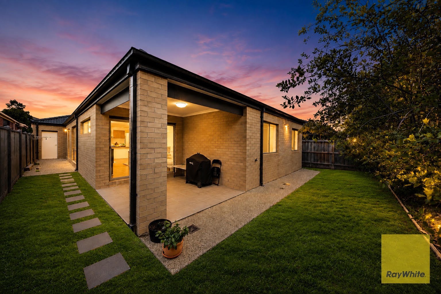 12 Sorrenberg Street, Point Cook, VIC 3030