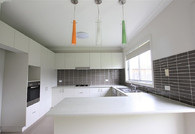 27 Kippax Avenue, Leumeah, NSW 2560