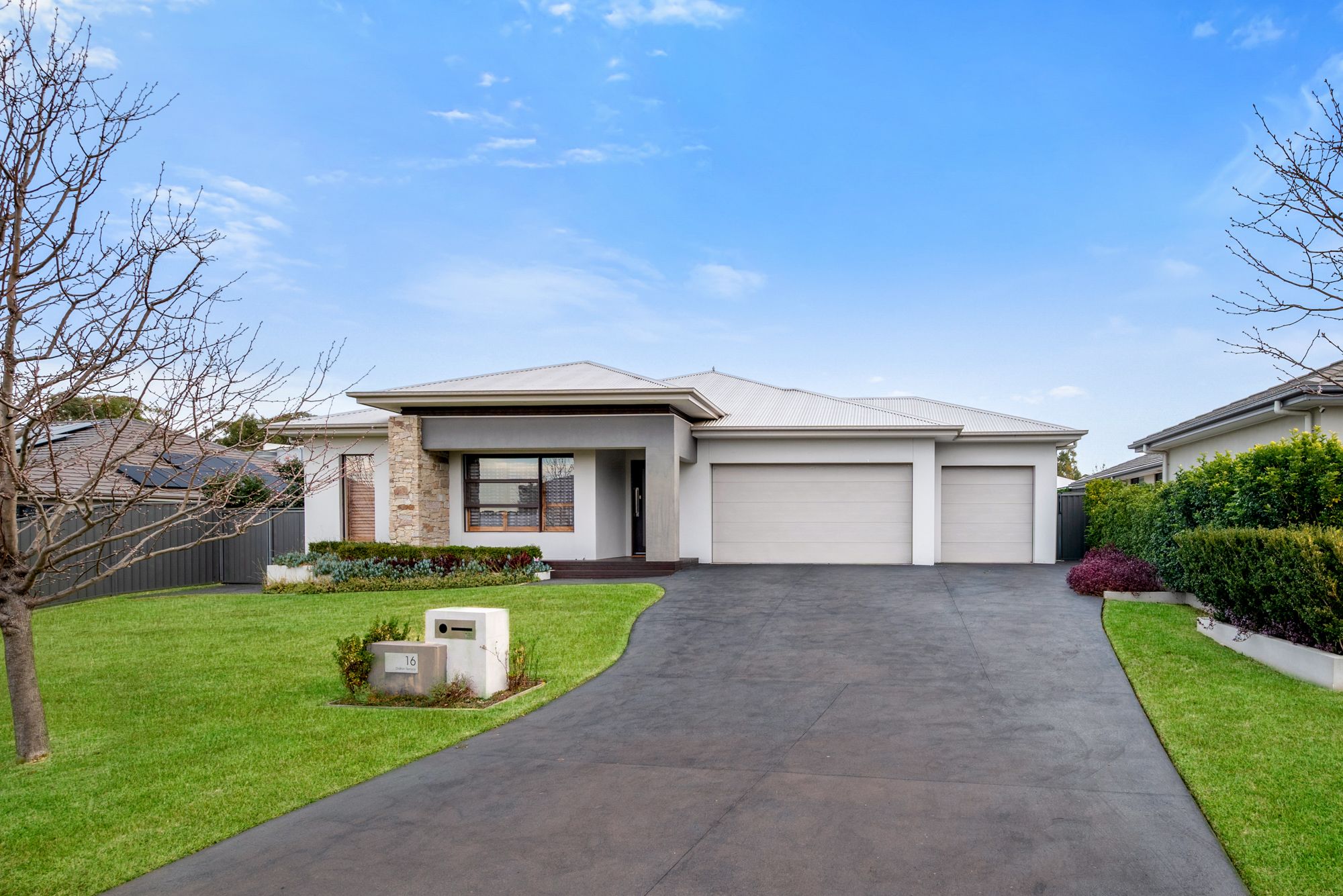 16 Dalton Terrace, Harrington Park, NSW 2567