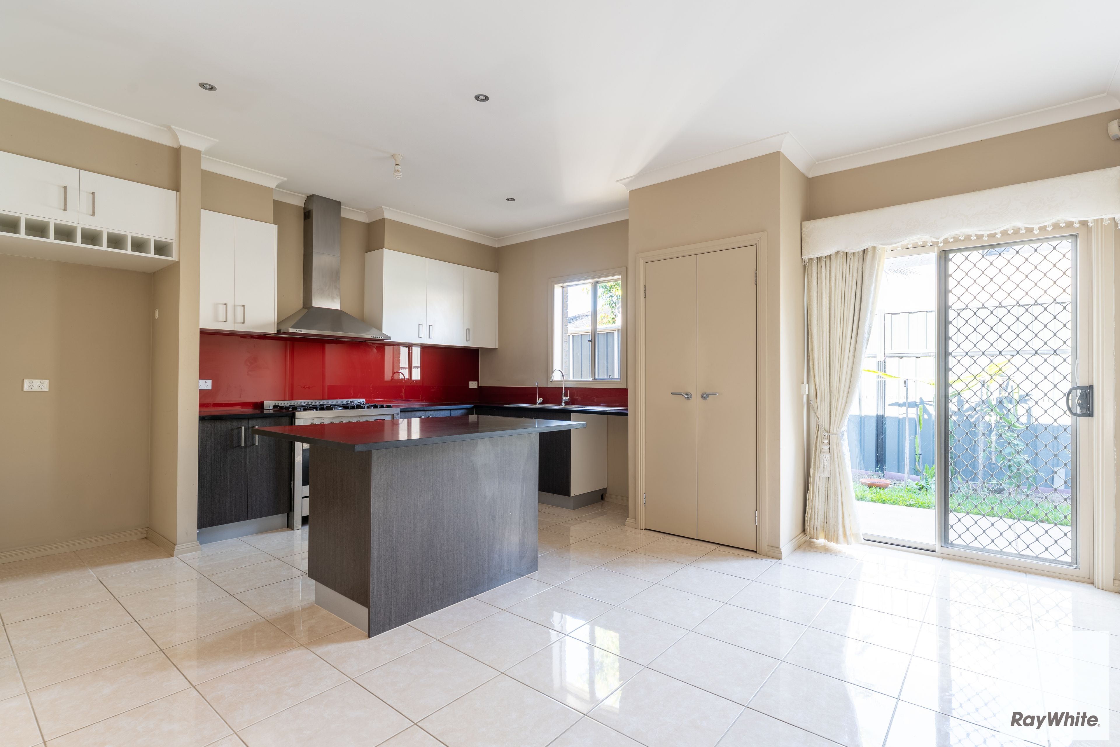 22 Bowmont Drive, DERRIMUT, VIC 3026