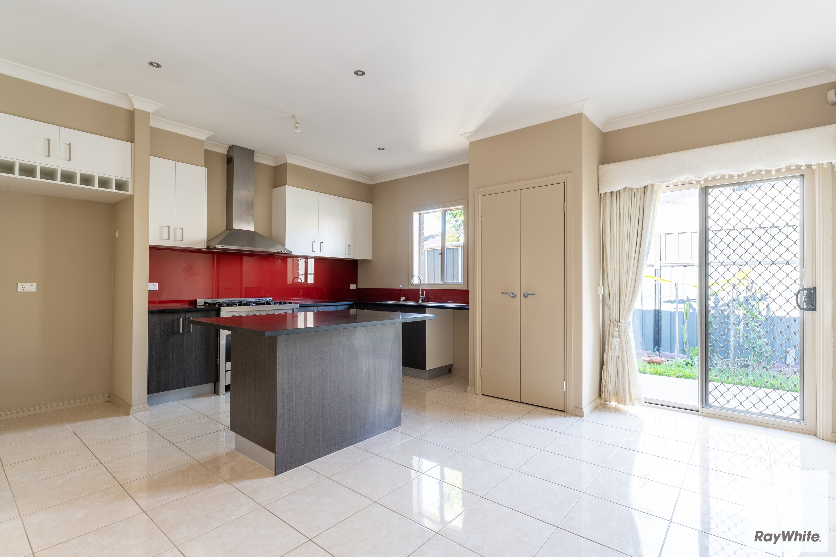 22 Bowmont Drive, DERRIMUT, VIC 3026