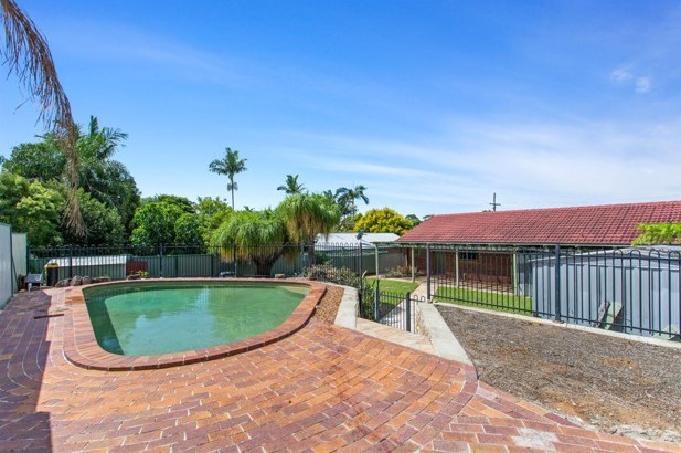 22 Ironbark Drive, Kallangur, QLD 4503