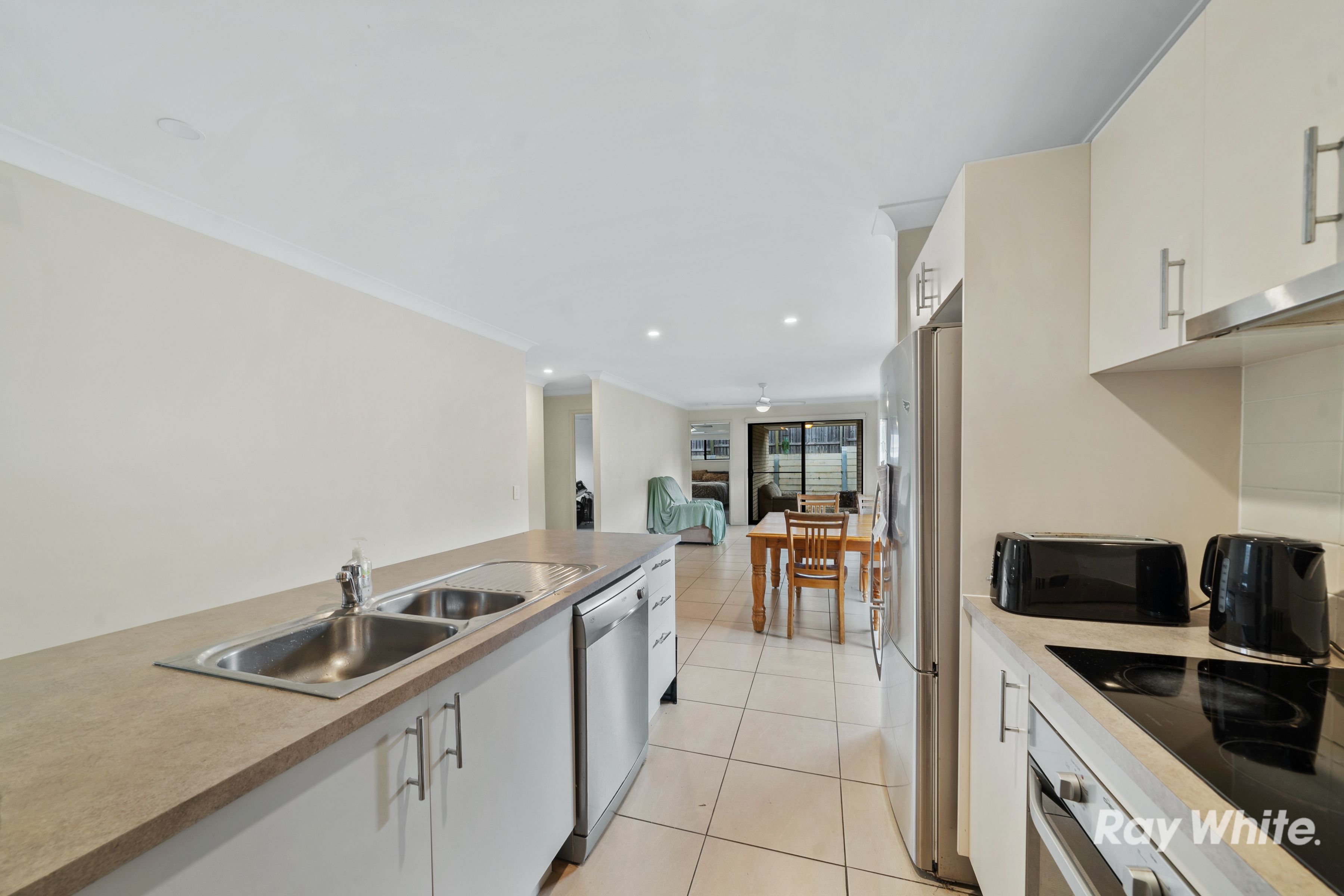 6 Coughlin Street, Silkstone, QLD 4304