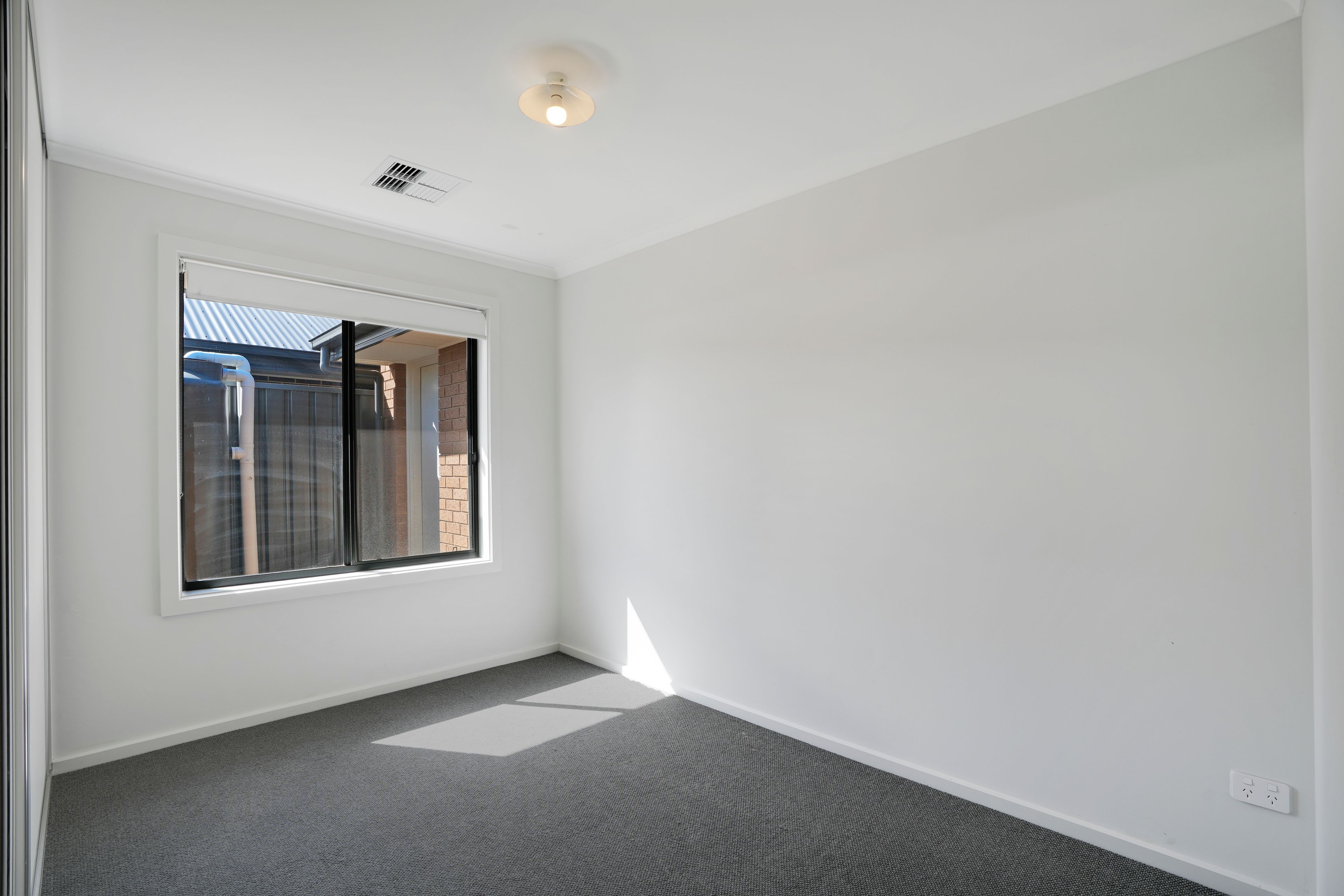 9 Frome Road — photo 5 of 16