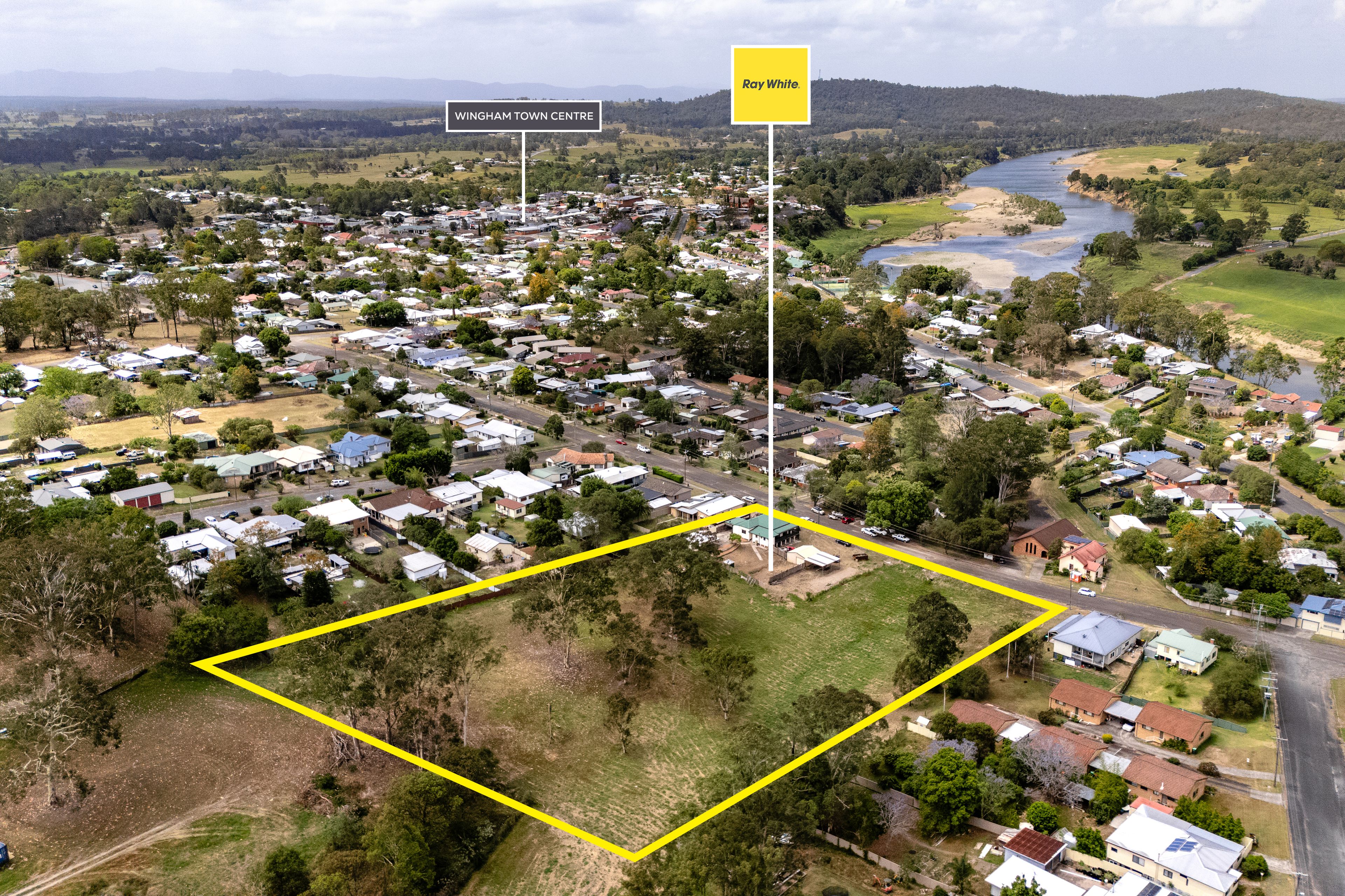 10 Moon Street , Wingham NSW 2429