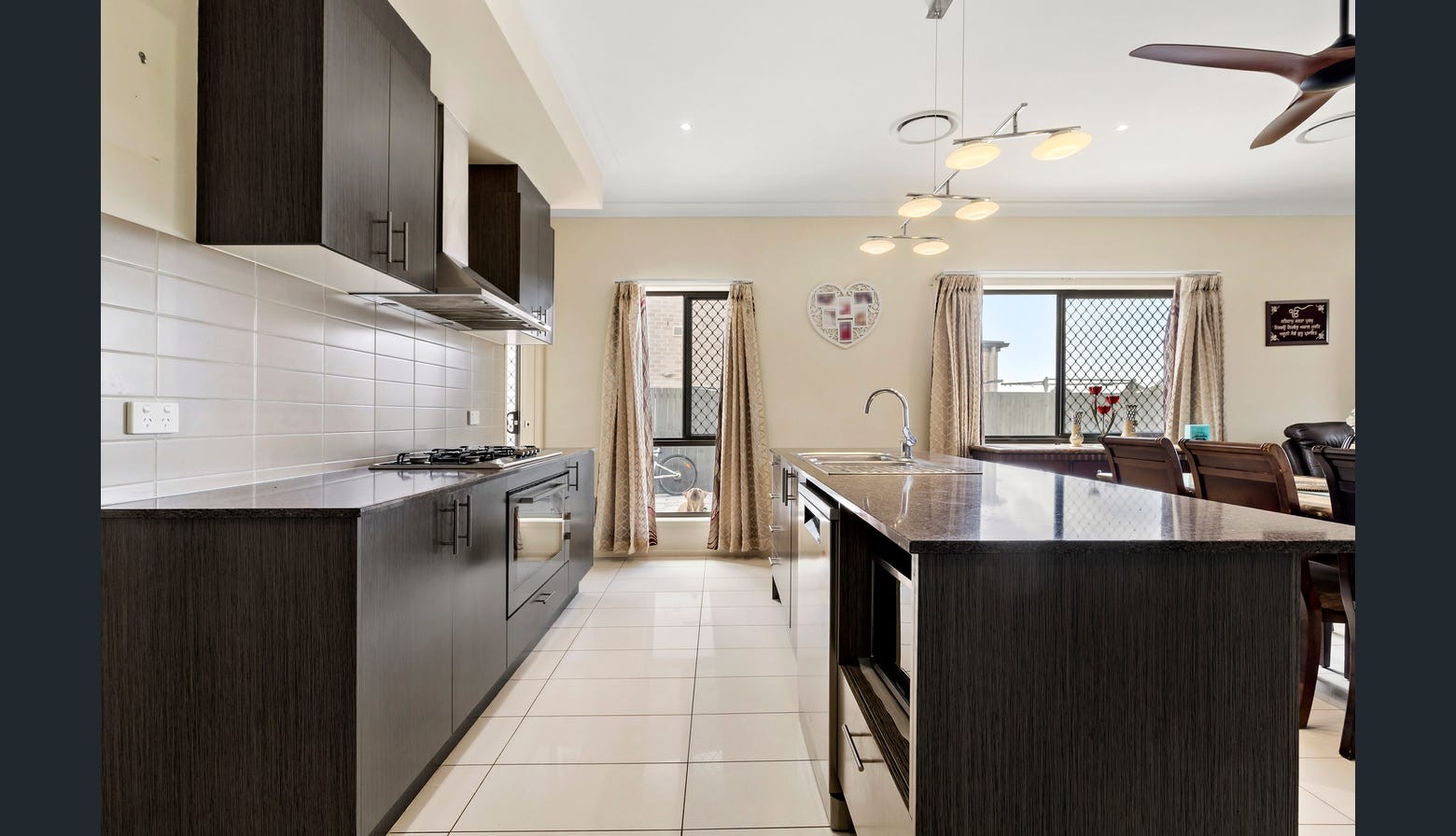 36 South Quarter Drive, Loganlea, QLD 4131