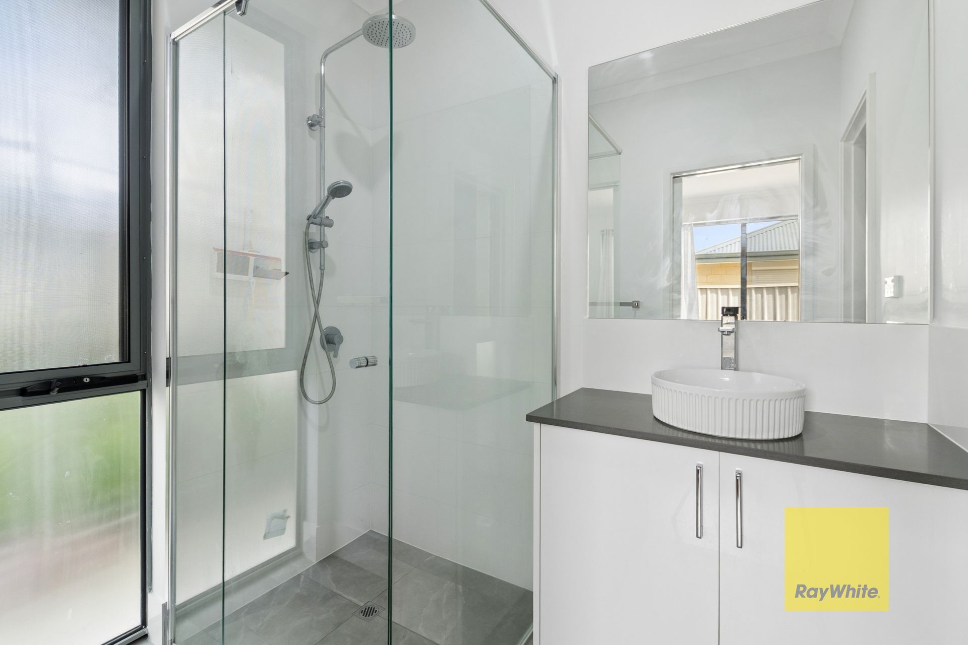 14A Wellaton Street — photo 16 of 18