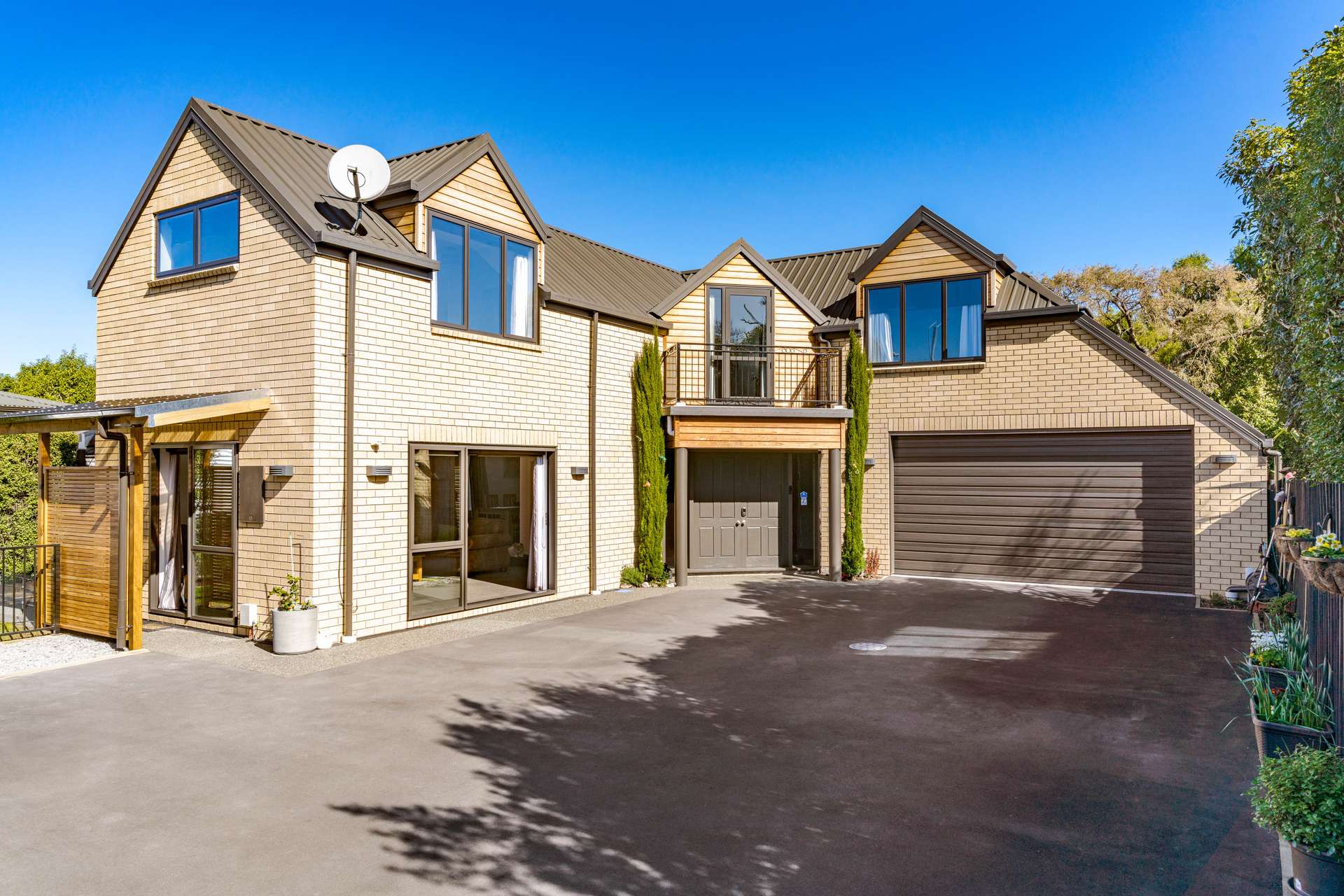 2/157 Wairakei Road, Bryndwr, Christchurch City Real Estate Ray