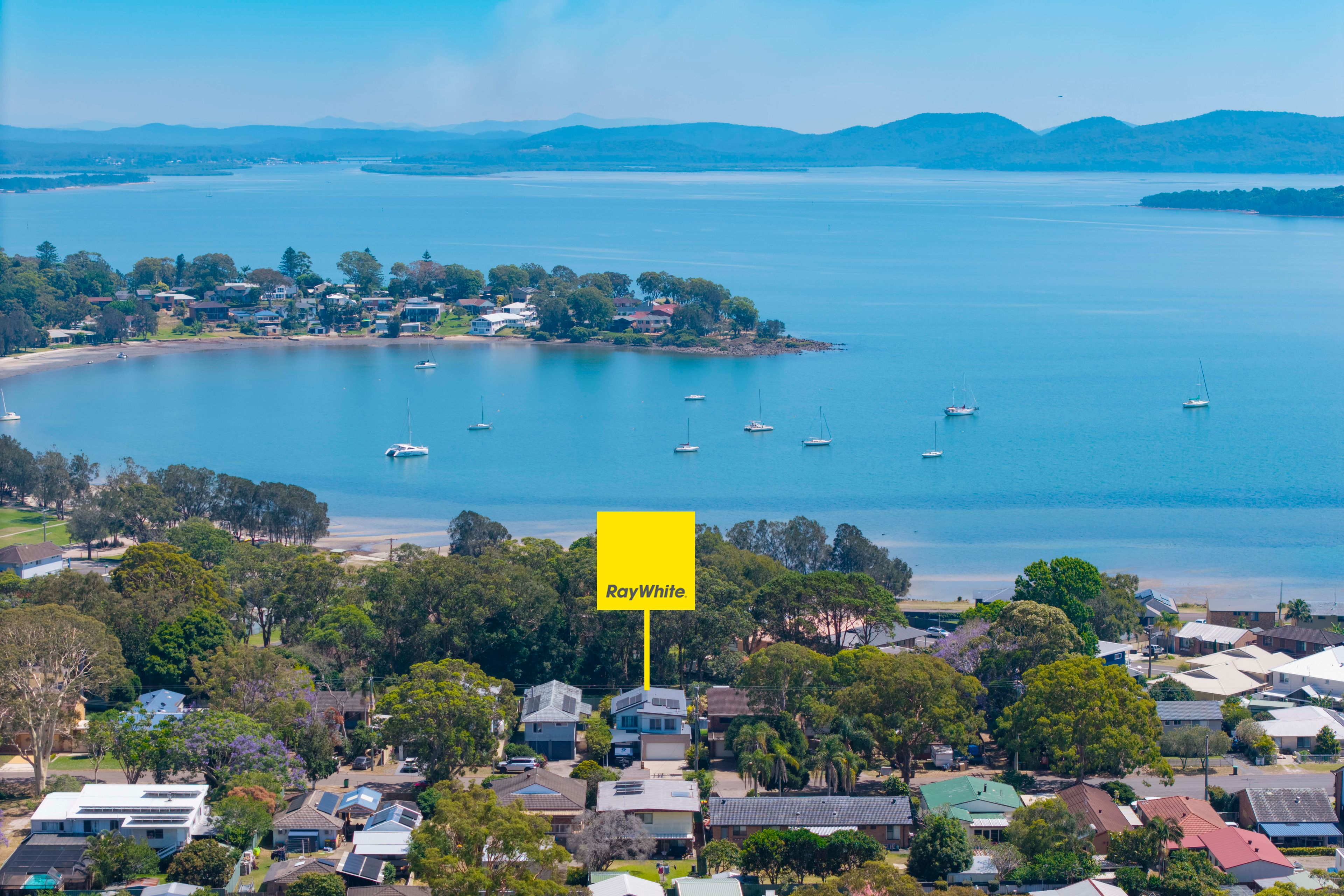 50 King Albert Avenue , Tanilba Bay NSW 2319