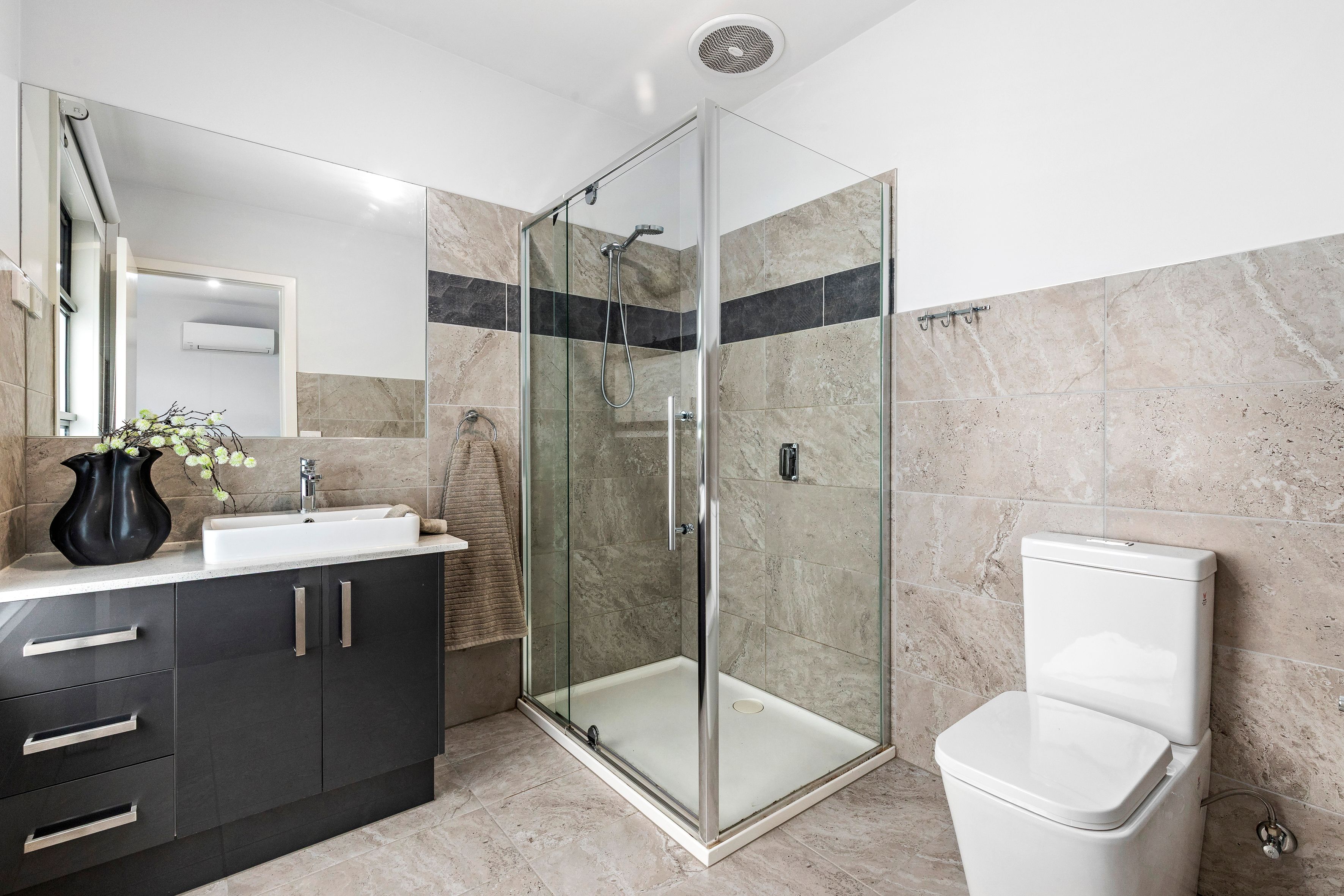 3/33 Kennedy Street — photo 14 of 17