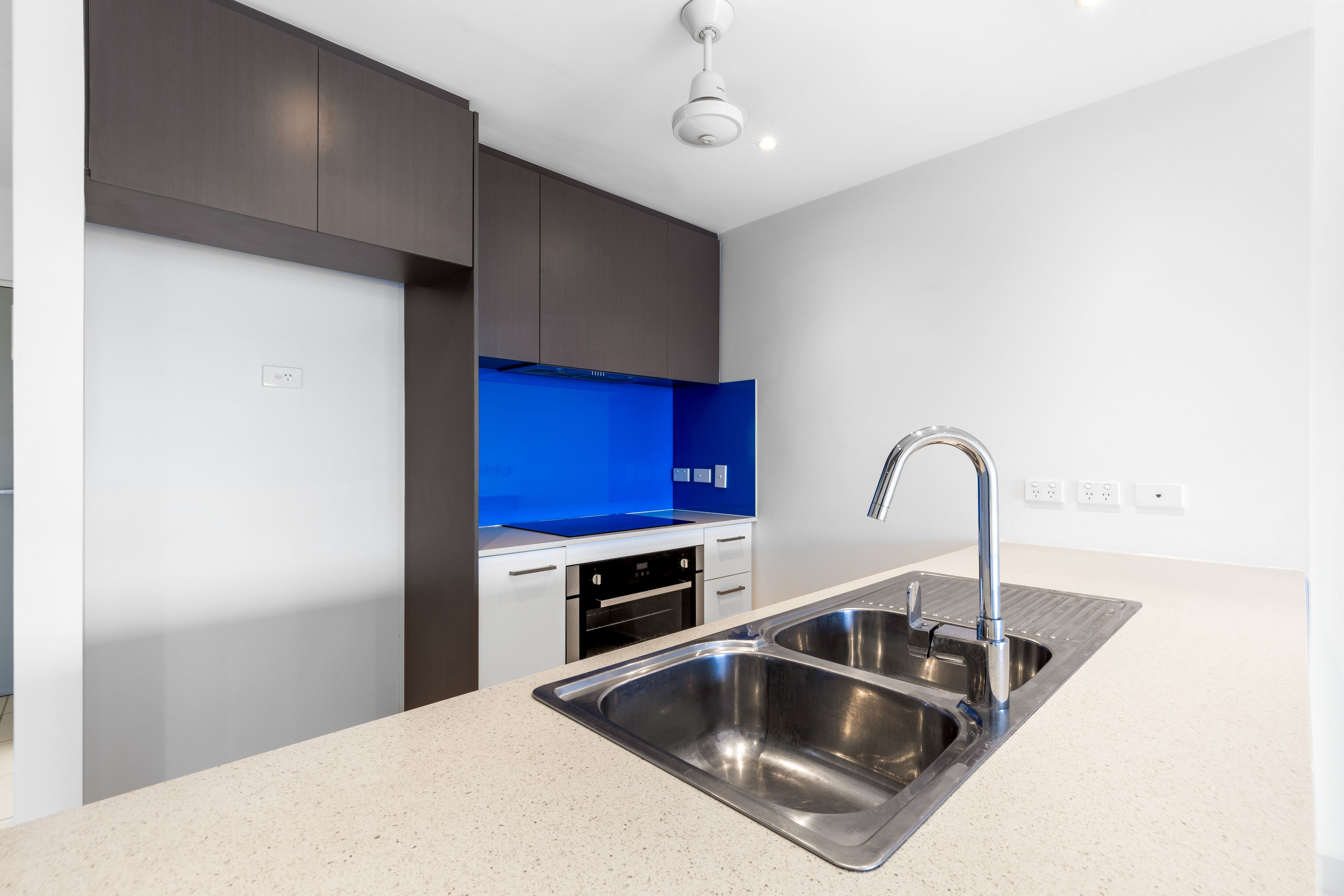 710/12 Harvey Street — photo 4 of 14